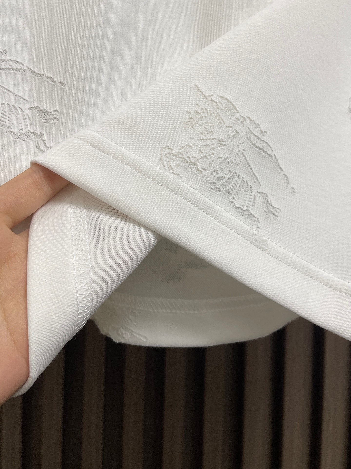 🛒🛒Burberry 2026ss新款战马提花短袖T恤，定织活性双纱纯棉面料！采用32s双纱面料，230