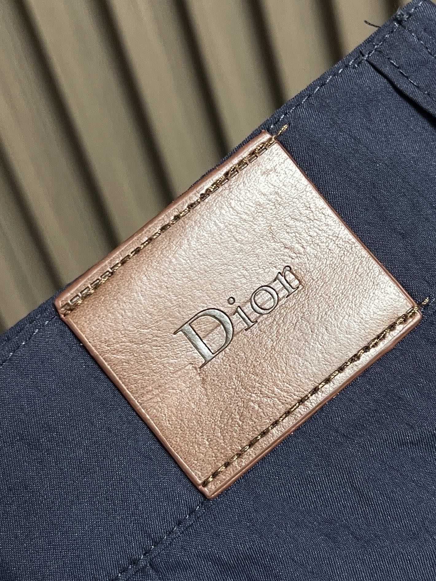 🛒🛒Dior 2026SS早春新款工装短裤，这款工装是二零二六夏季系列新品，时尚演绎经典衣橱主打单品。采