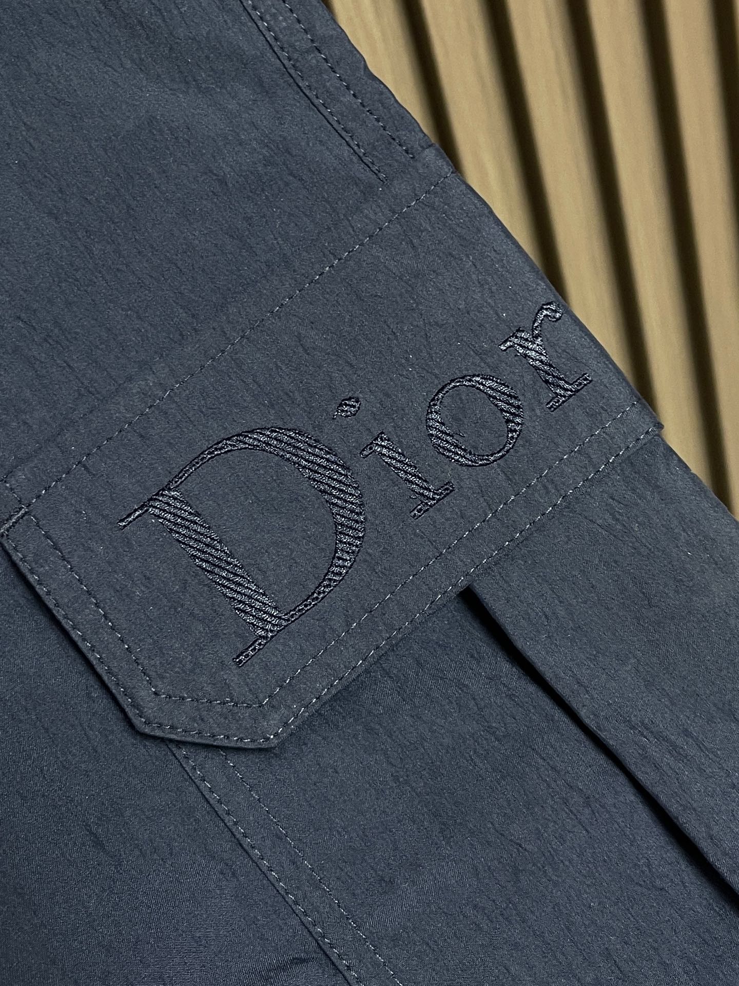 🛒🛒Dior 2026SS早春新款工装短裤，这款工装是二零二六夏季系列新品，时尚演绎经典衣橱主打单品。采