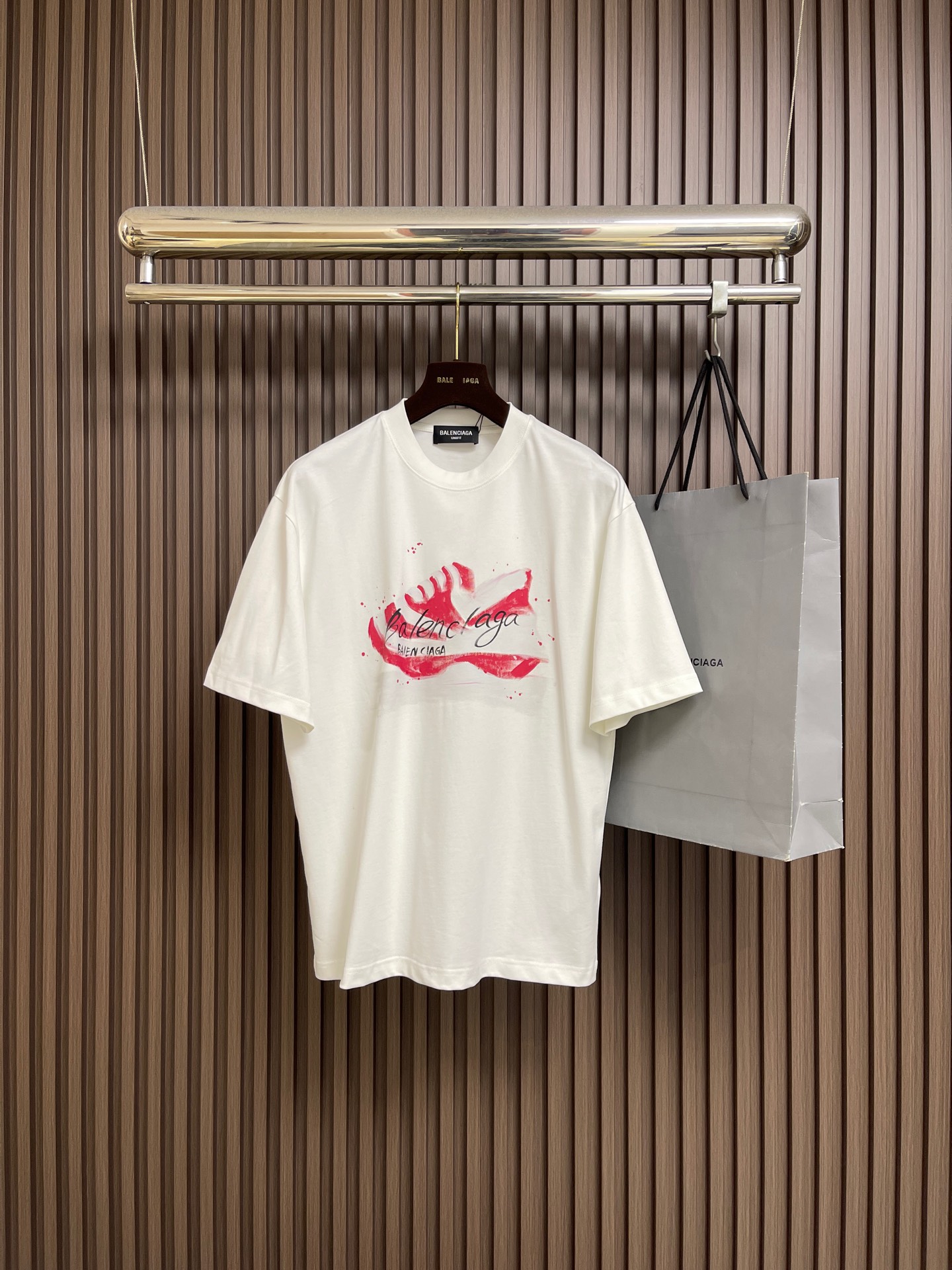 🛒🛒Balenciaga 涂鸦字母logo短袖T恤 独具时尚创意的涂鸦图案 休闲宽松版型 适合各种身材 