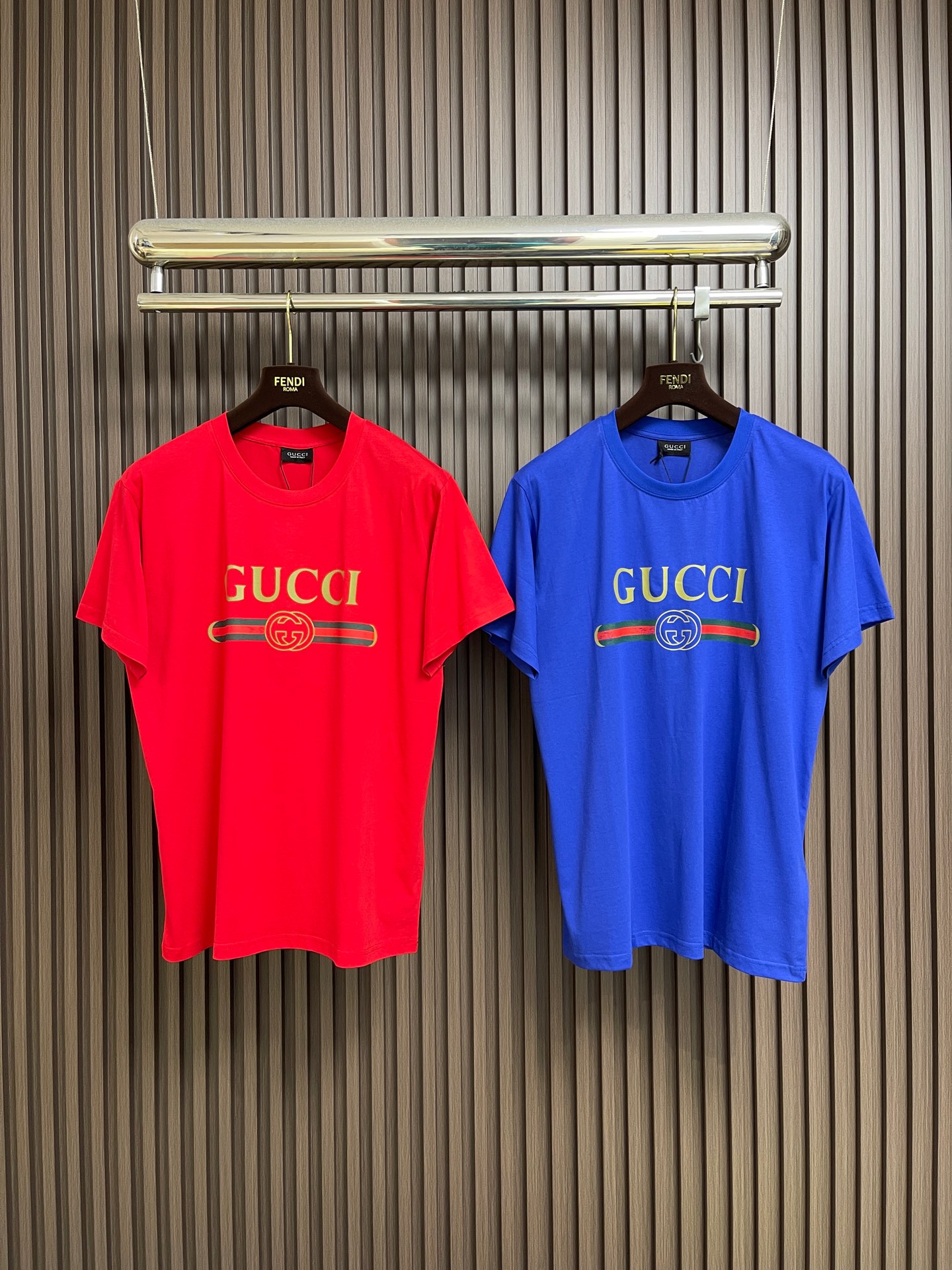 🛒🛒GUCCI 2026SS早春新款饰印花针织棉短袖T恤，采用定制棉质面料匠心制作，面料舒适柔软，亲肤透