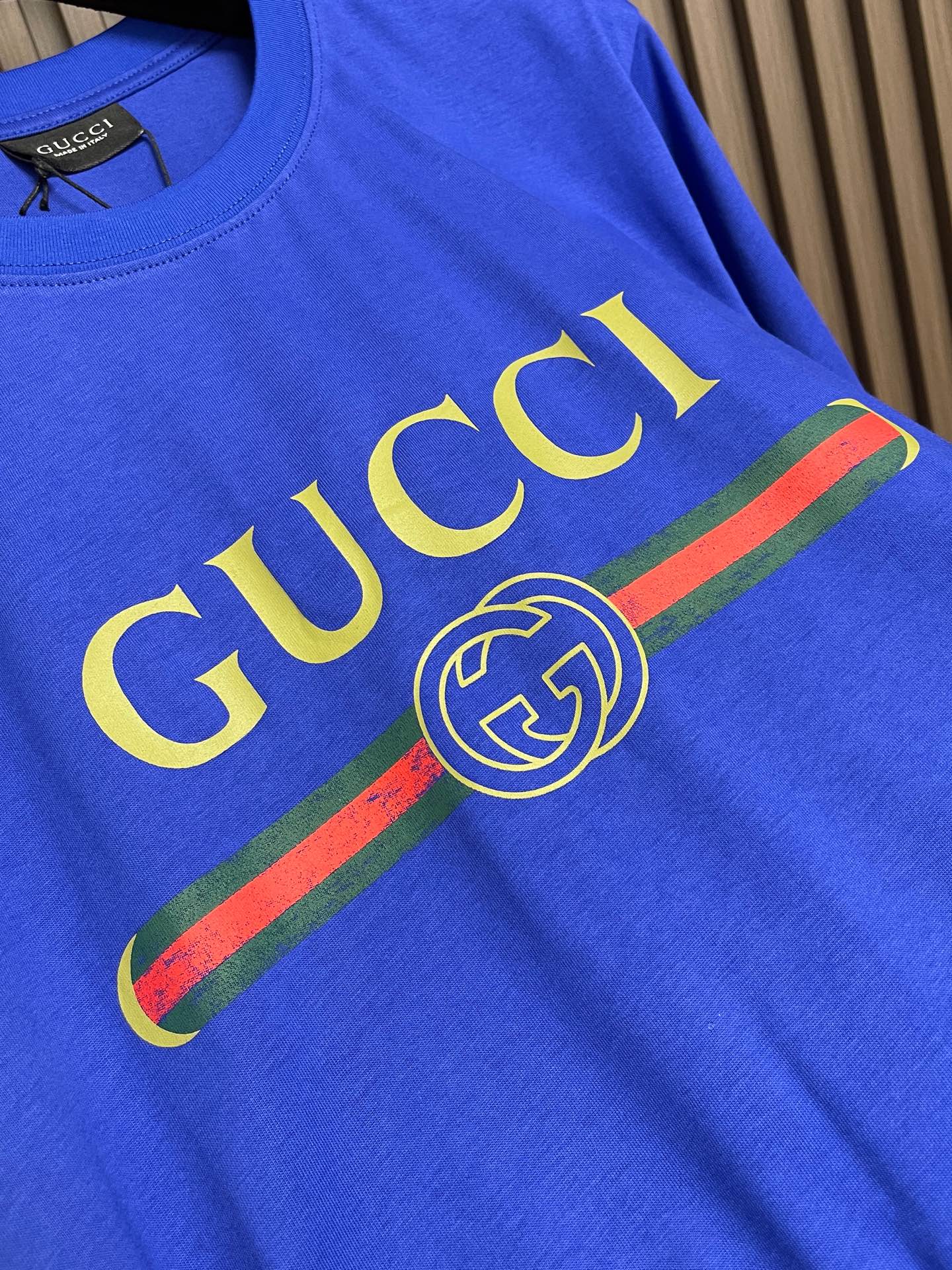 🛒🛒GUCCI 2026SS早春新款饰印花针织棉短袖T恤，采用定制棉质面料匠心制作，面料舒适柔软，亲肤透