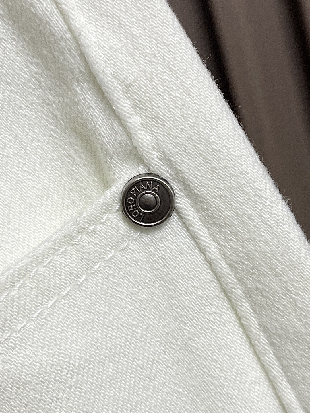 🛒🛒Loro piana LoroPiana 水洗牛仔裤 肉眼可见的利落裁剪，直筒修身款裤型！100%定