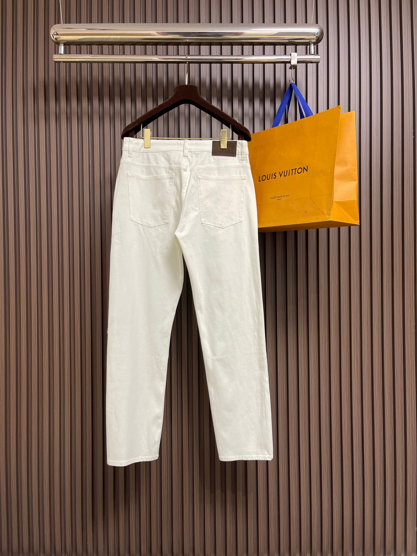 🛒🛒Loro piana LoroPiana 水洗牛仔裤 肉眼可见的利落裁剪，直筒修身款裤型！100%定