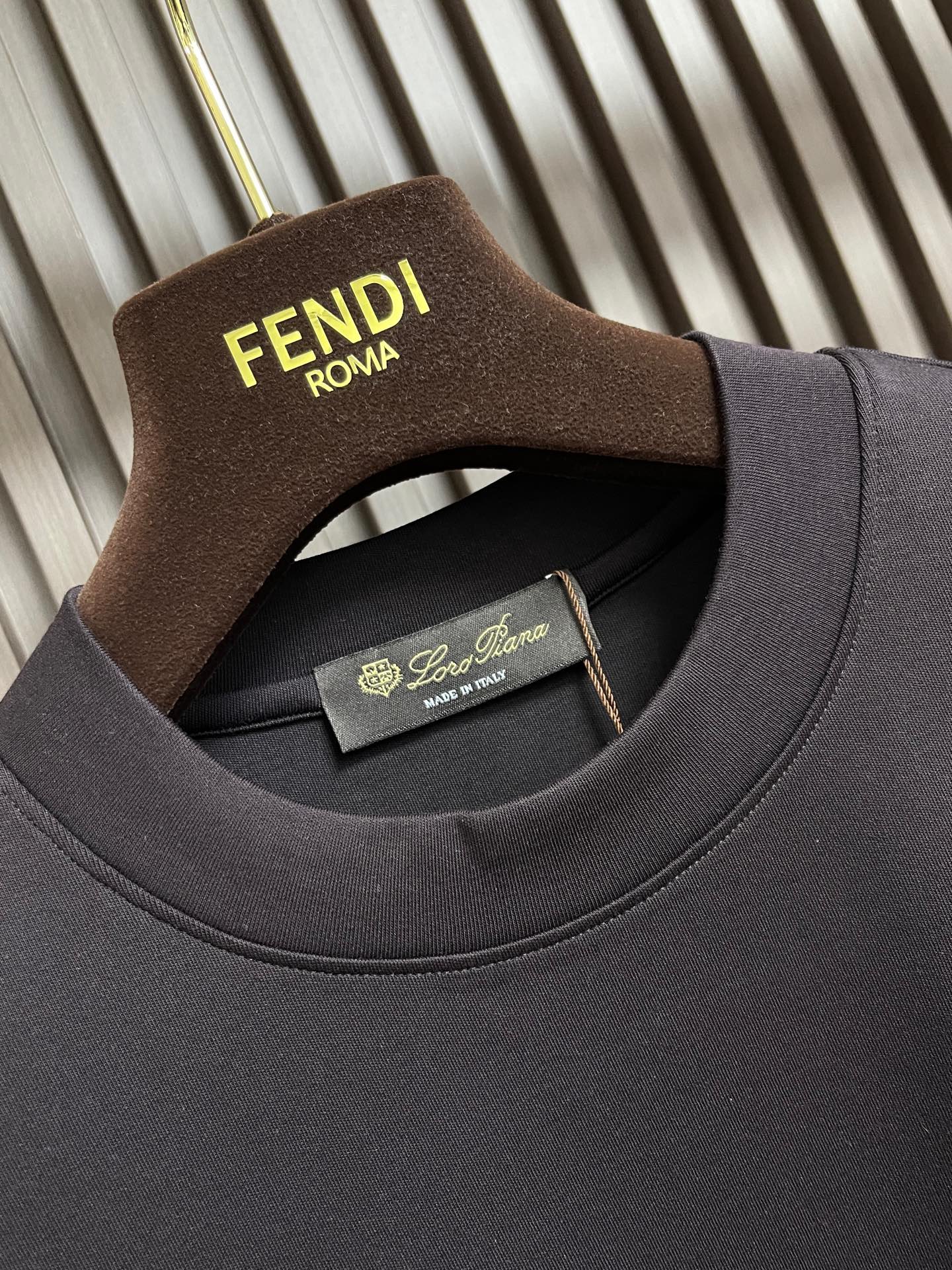 🛒🛒Loro piana Loro Piana 2026ss新款纯色圆领短袖T恤， 百搭款式 任何人都可