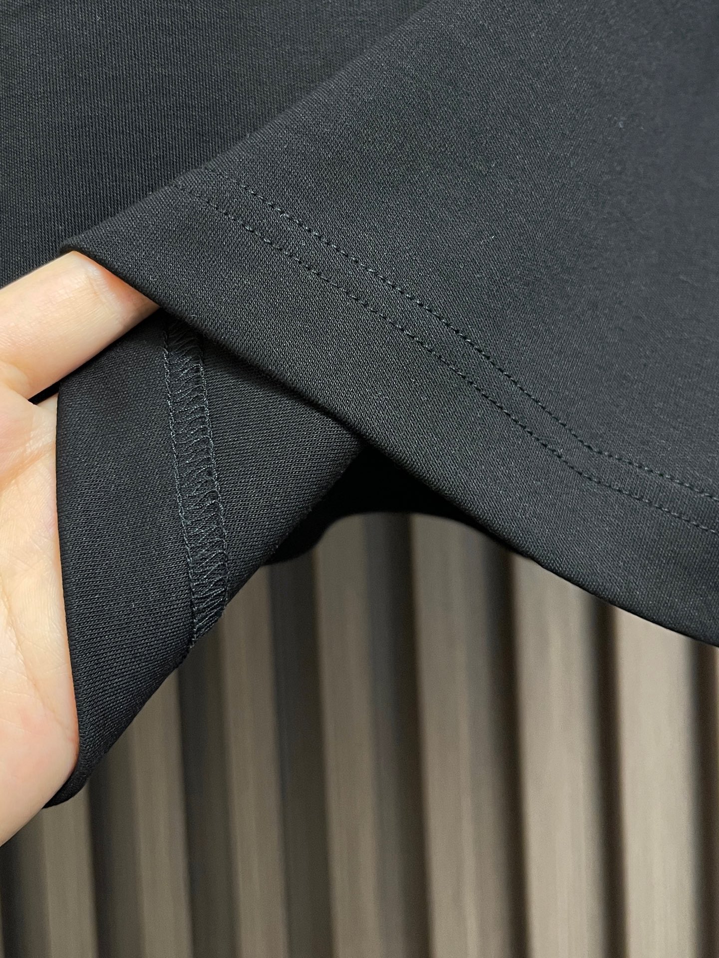 🛒🛒Loro piana Loro Piana 2026ss新款纯色圆领短袖T恤， 百搭款式 任何人都可