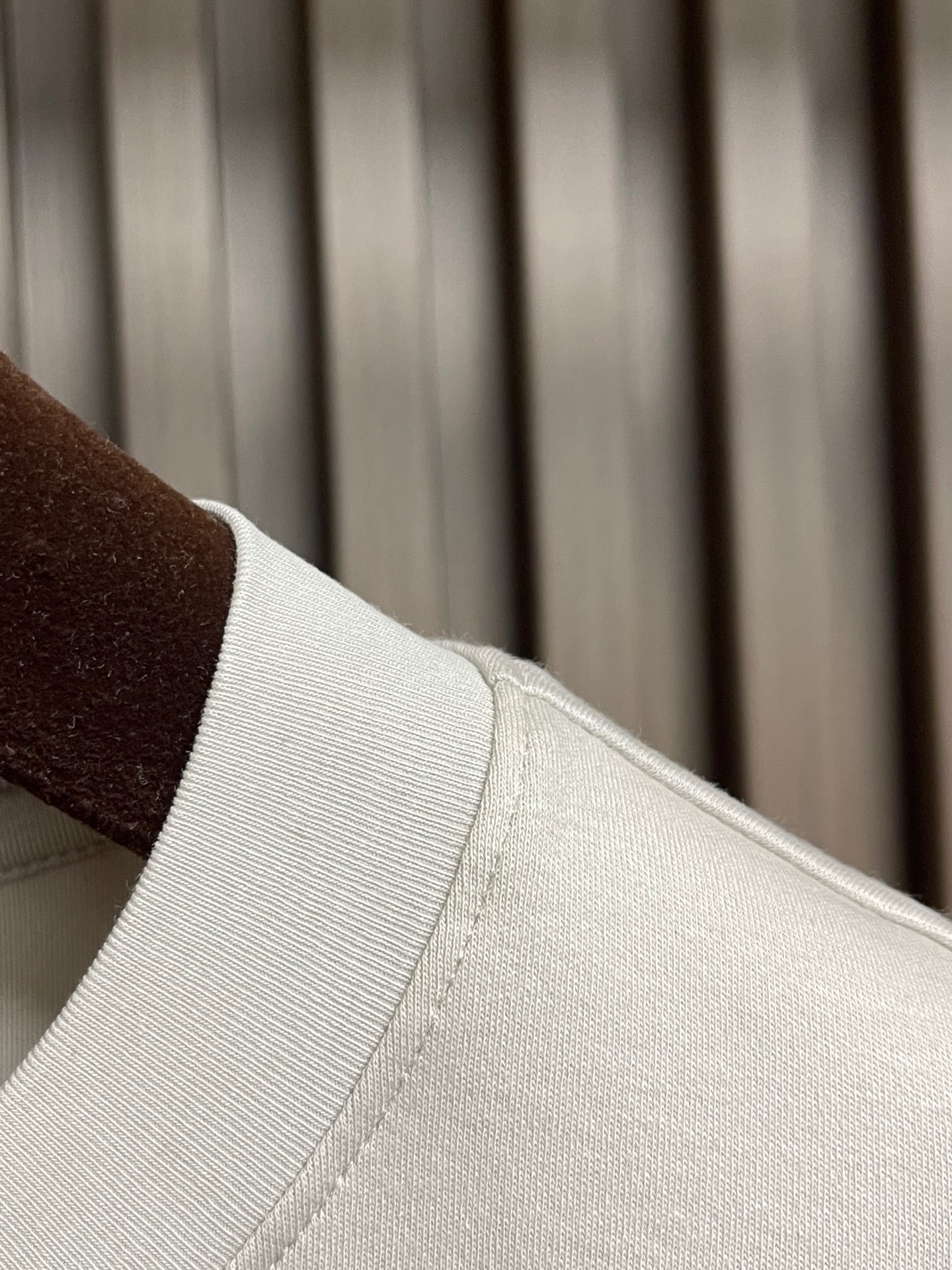 🛒🛒Loro piana Loro Piana 2026ss新款胶印标识纯色圆领短袖T恤， 百搭款式 任