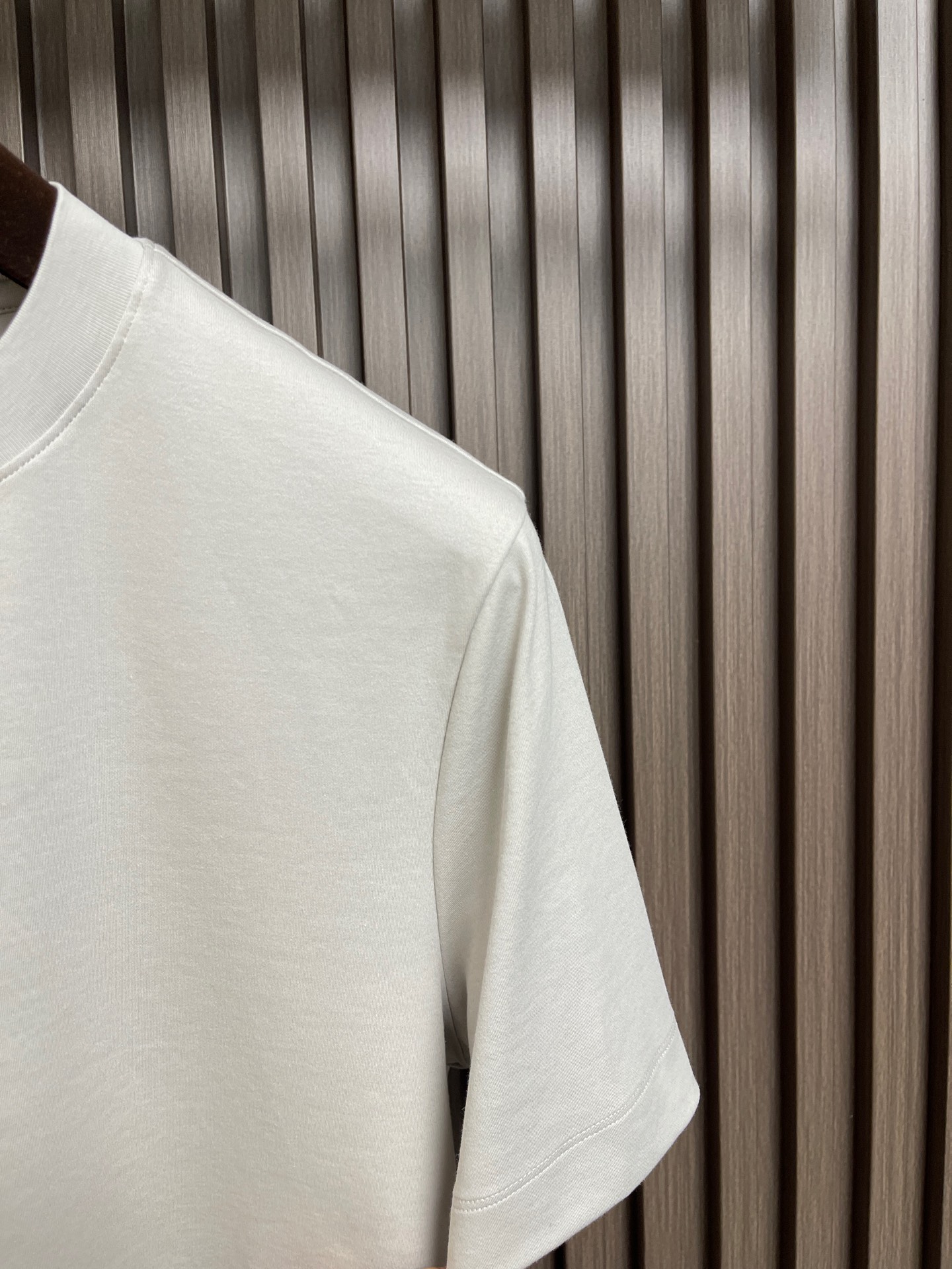 🛒🛒Loro piana Loro Piana 2026ss新款胶印标识纯色圆领短袖T恤， 百搭款式 任