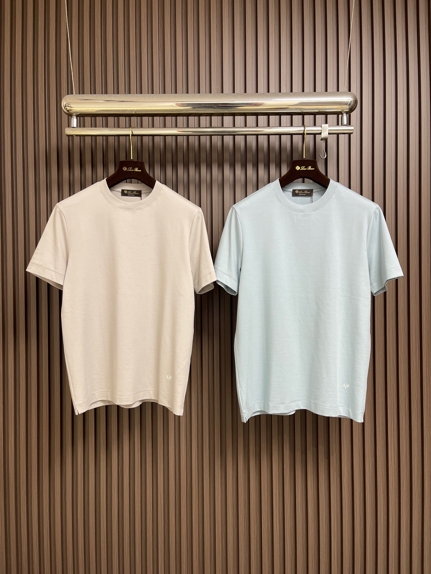 🛒🛒Loro piana Loro Piana 2026ss新款胶印标识纯色圆领短袖T恤， 百搭款式 任