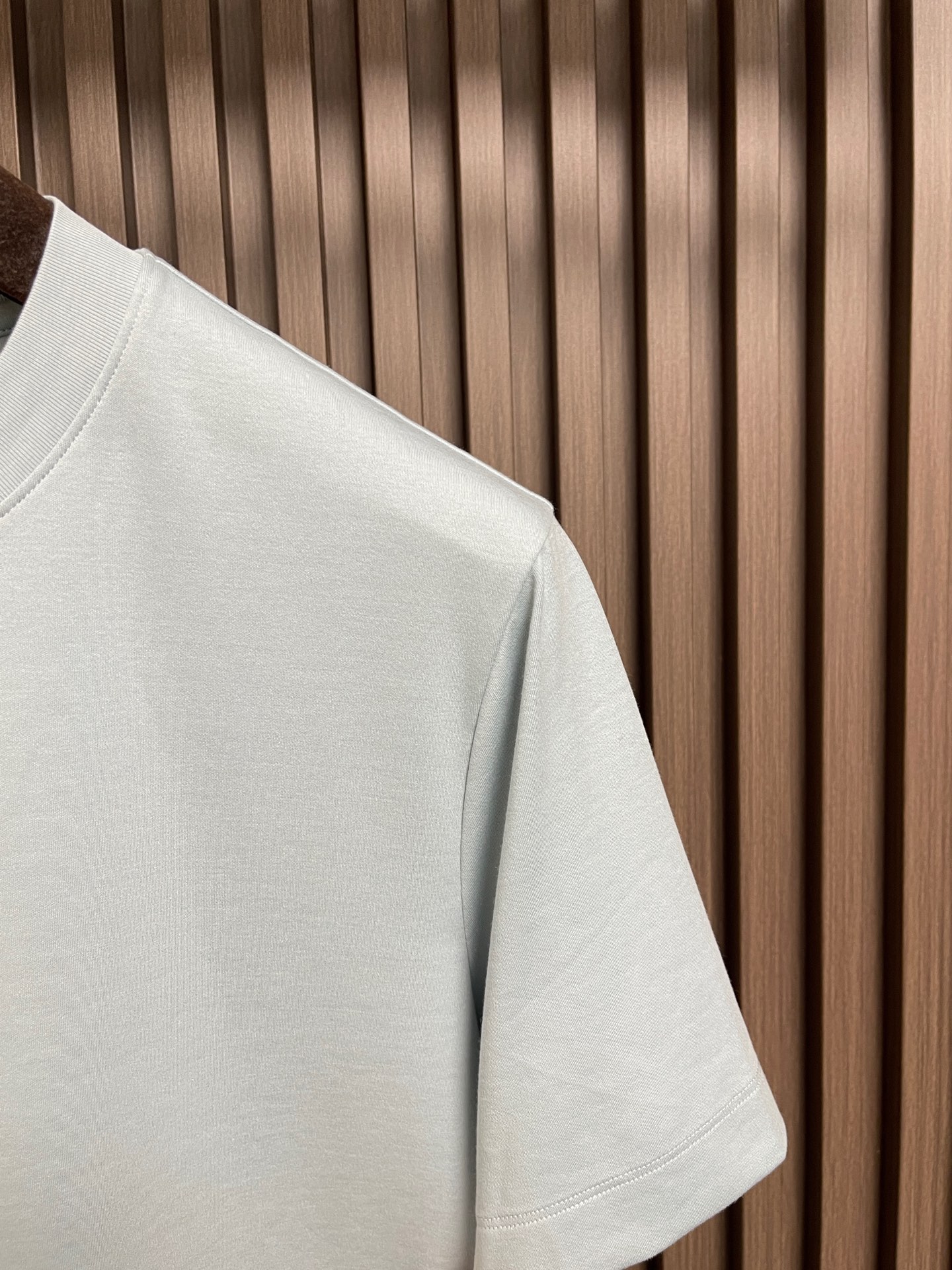 🛒🛒Loro piana Loro Piana 2026ss新款胶印标识纯色圆领短袖T恤， 百搭款式 任