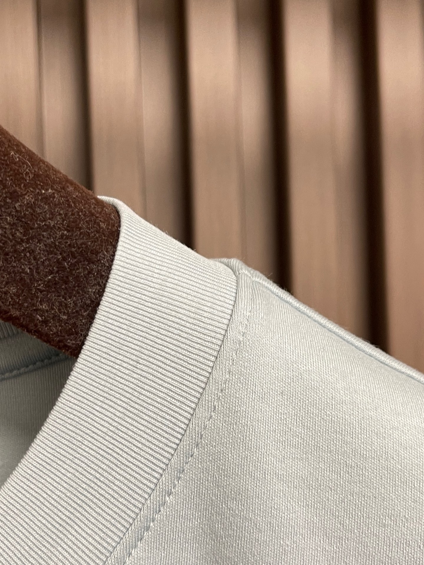 🛒🛒Loro piana Loro Piana 2026ss新款胶印标识纯色圆领短袖T恤， 百搭款式 任