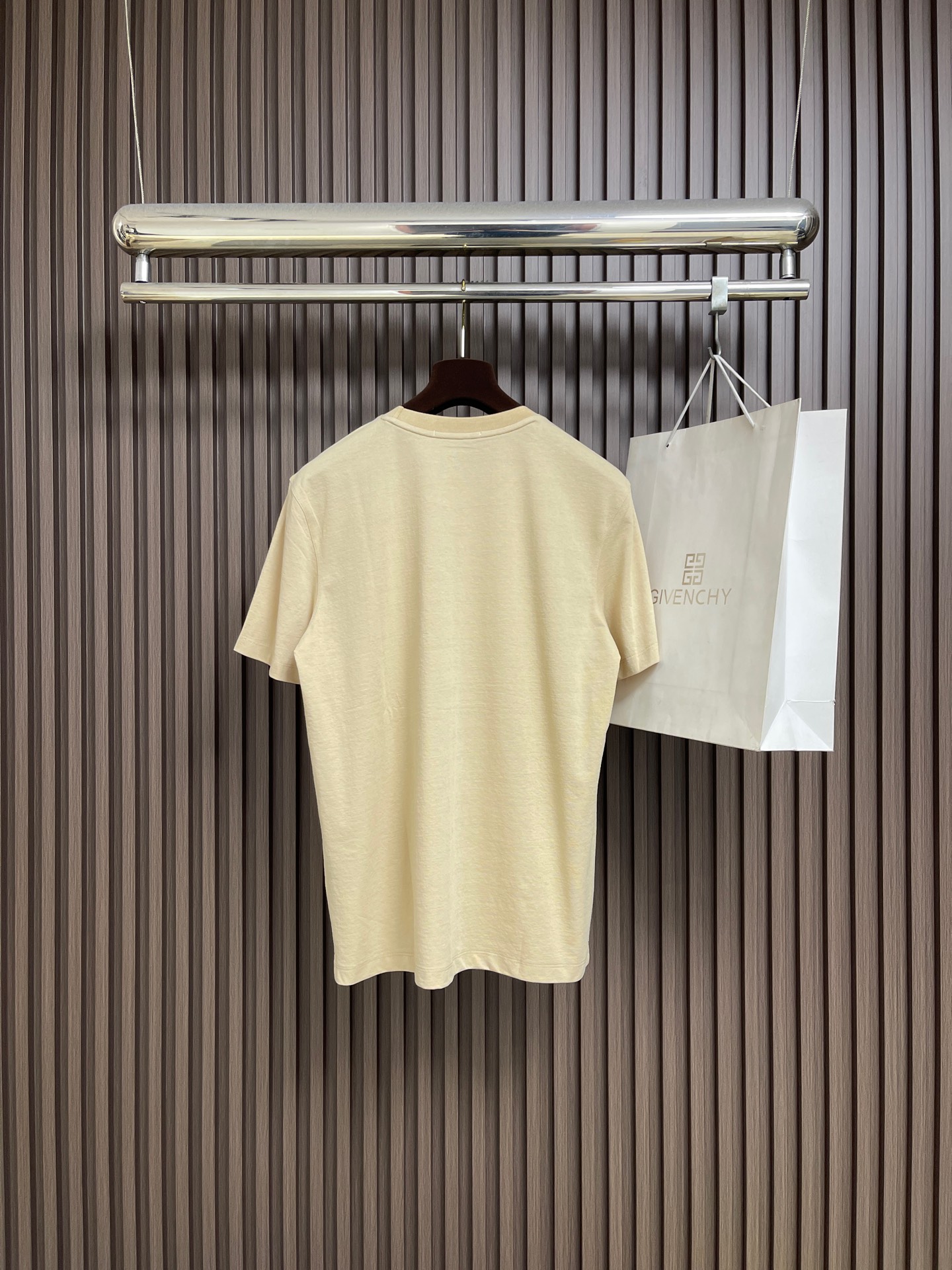 🛒🛒Loro piana LoroPiana 2026ss早春新款短袖T恤打底衫，全品相！采用胸前log