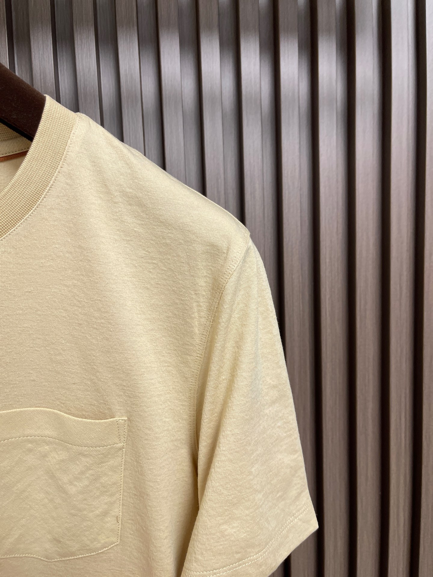 🛒🛒Loro piana LoroPiana 2026ss早春新款短袖T恤打底衫，全品相！采用胸前log