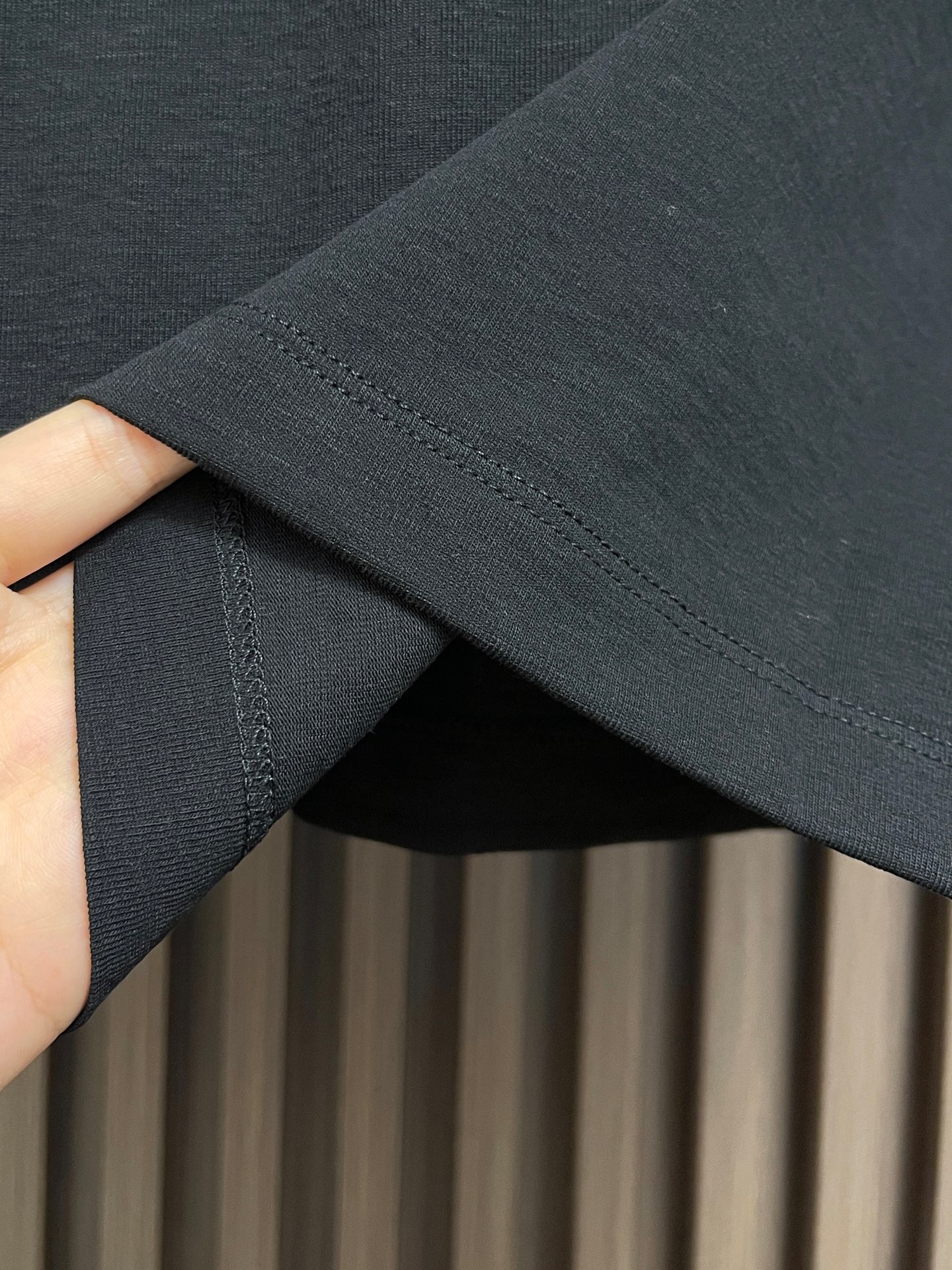 🛒🛒Loro piana LoroPiana 2026ss早春新款短袖T恤打底衫，全品相！采用胸前log