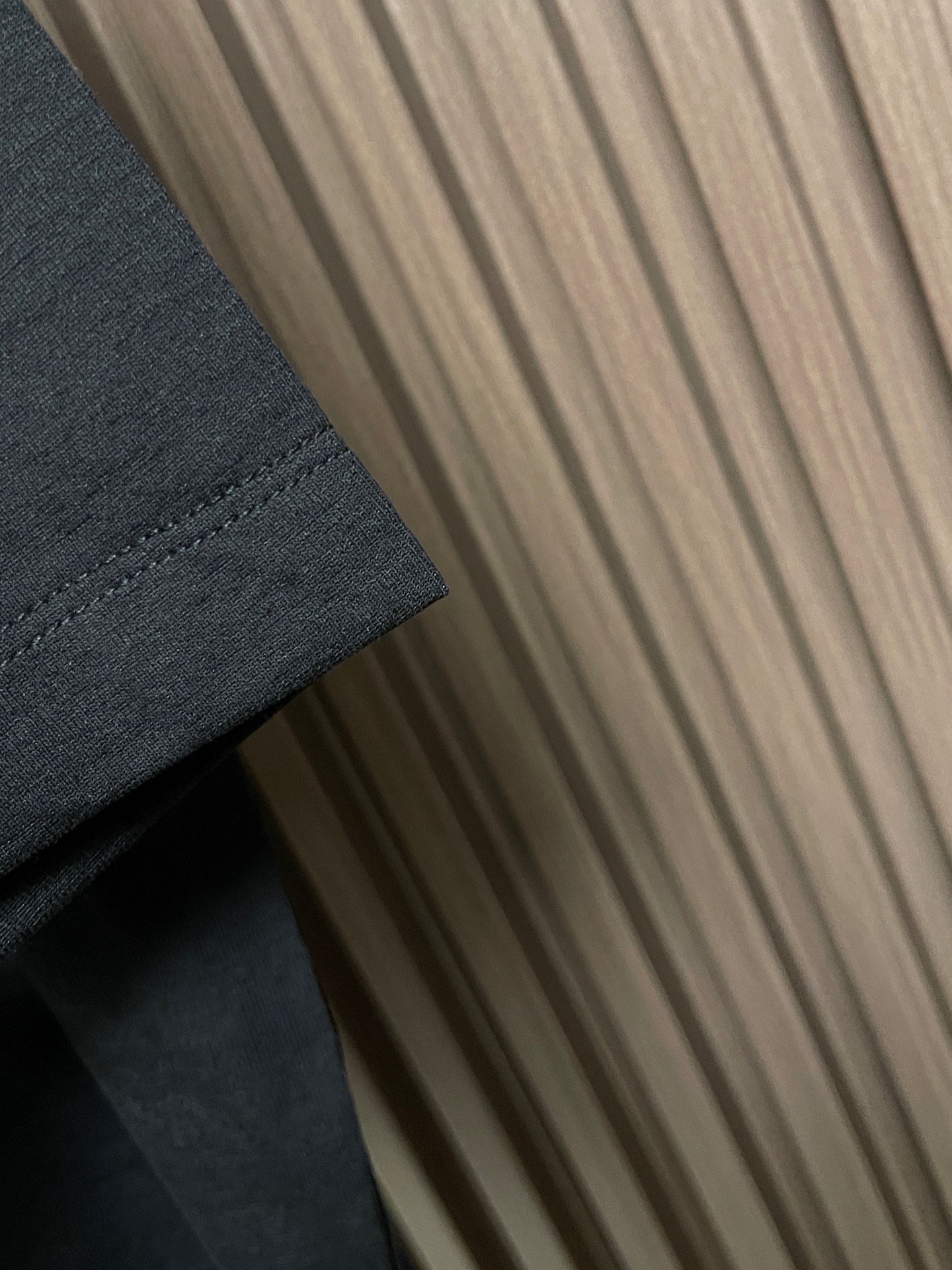 🛒🛒Loro piana LoroPiana 2026ss早春新款短袖T恤打底衫，全品相！采用胸前log