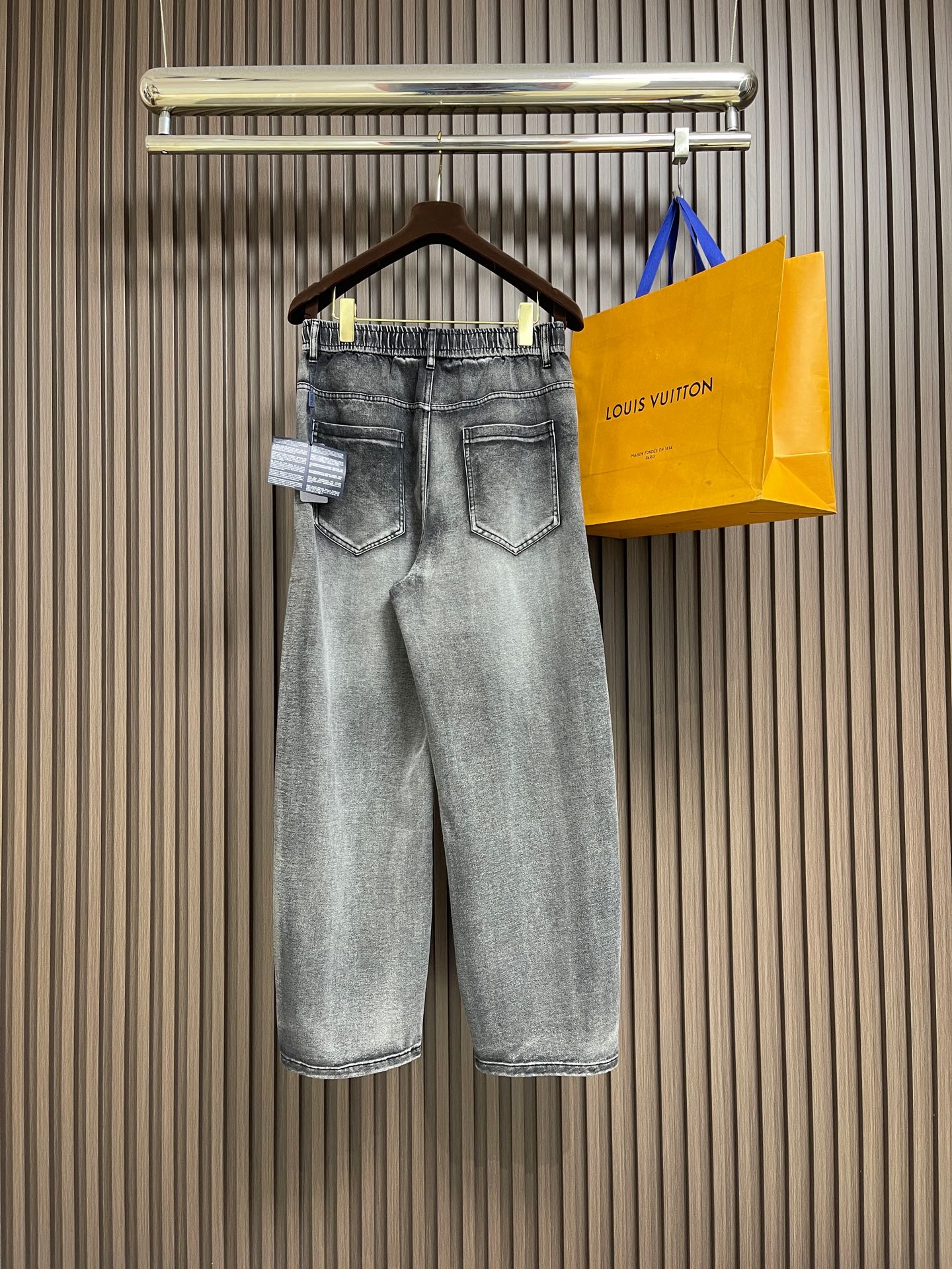 🛒🛒Prada 2026SS早春新款牛仔裤，经典舒适百搭基础通勤牛仔裤款 怎么搭配都会很帅气 采用100