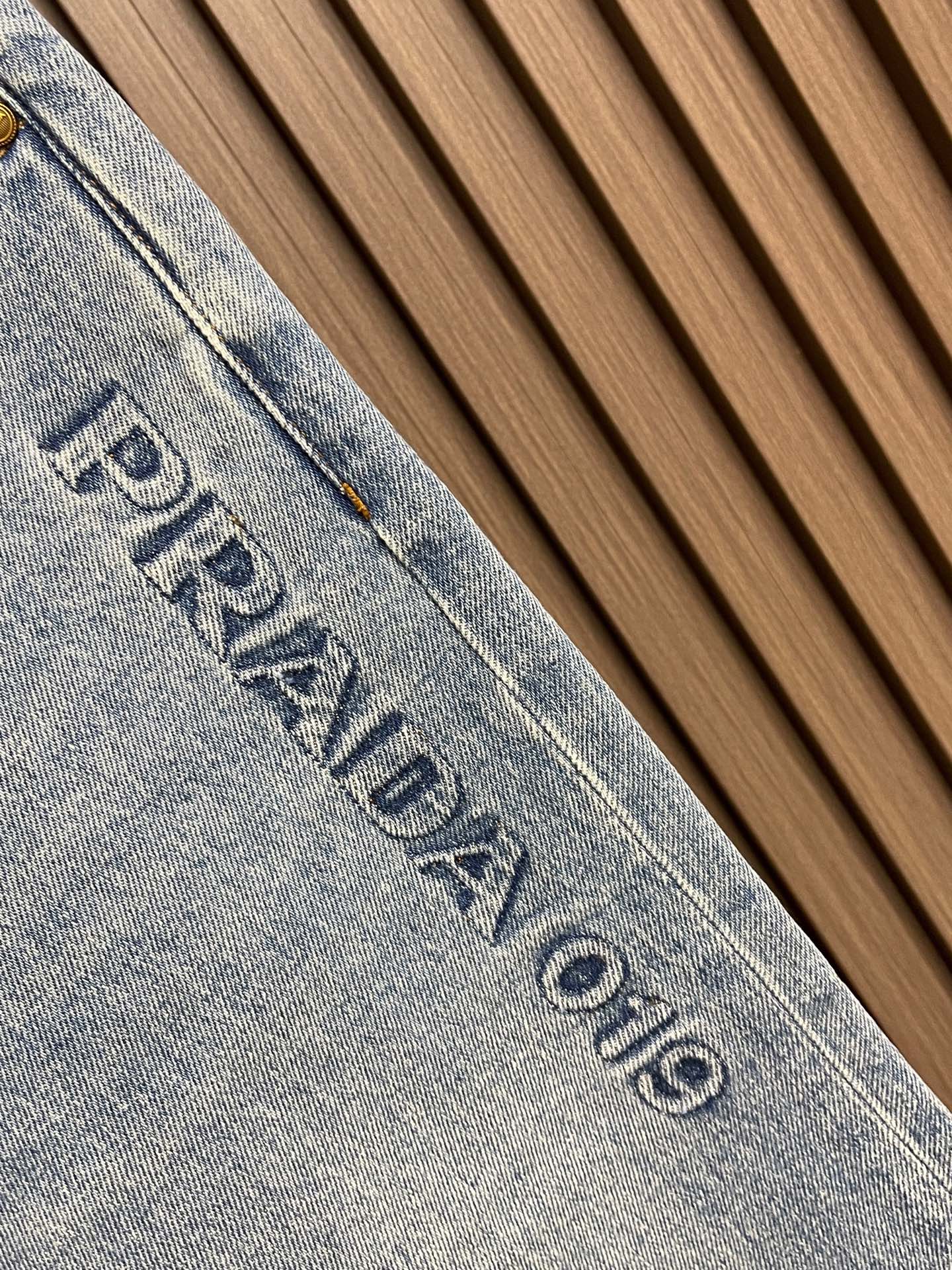 🛒🛒Prada 2026SS早春新款品牌标识牛仔裤 原版定制复刻 客供五金辅料 原单品质 进口牛仔面料重
