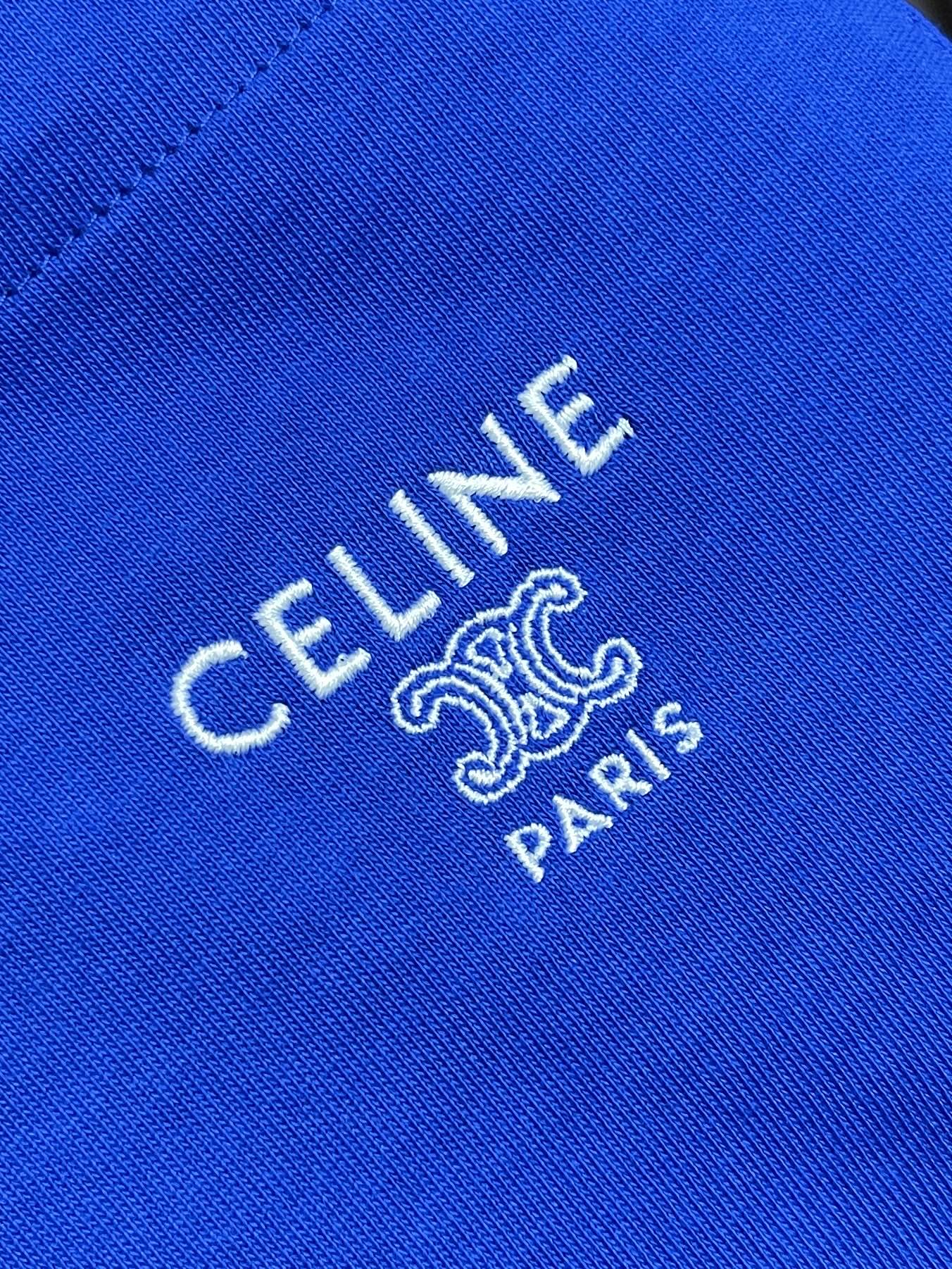 🛒🛒Celine 刺绣口袋短袖T恤，定制纯棉平纹丝光布 柔软细腻 舒适贴肤 以一抹澄澈的克莱因蓝惊艳亮相