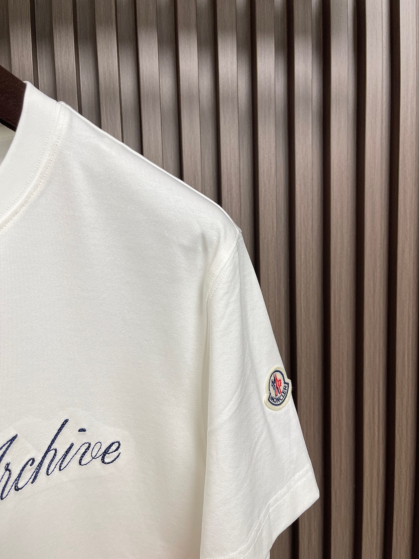 🛒🛒Moncler 2026SS春夏新品字母植绒印花标识短袖T恤，正面