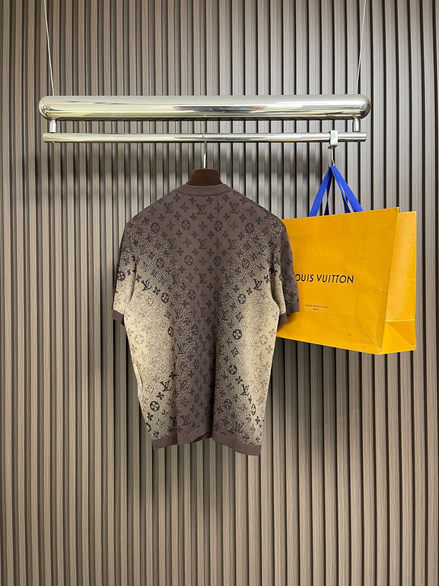 🛒🛒LV 2026SS Monogram提花圆领罗纹衣领短袖T恤，印度的炽热阳光与传统染色工艺奠定202