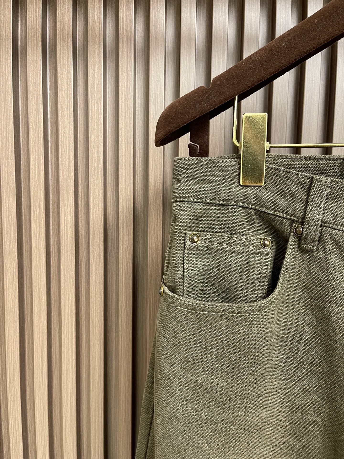 🛒🛒LV 2026ss Monogram 提花翻边牛仔裤，定制定染高克重盎斜纹珠帆牛仔面料，云绒棉袋布，