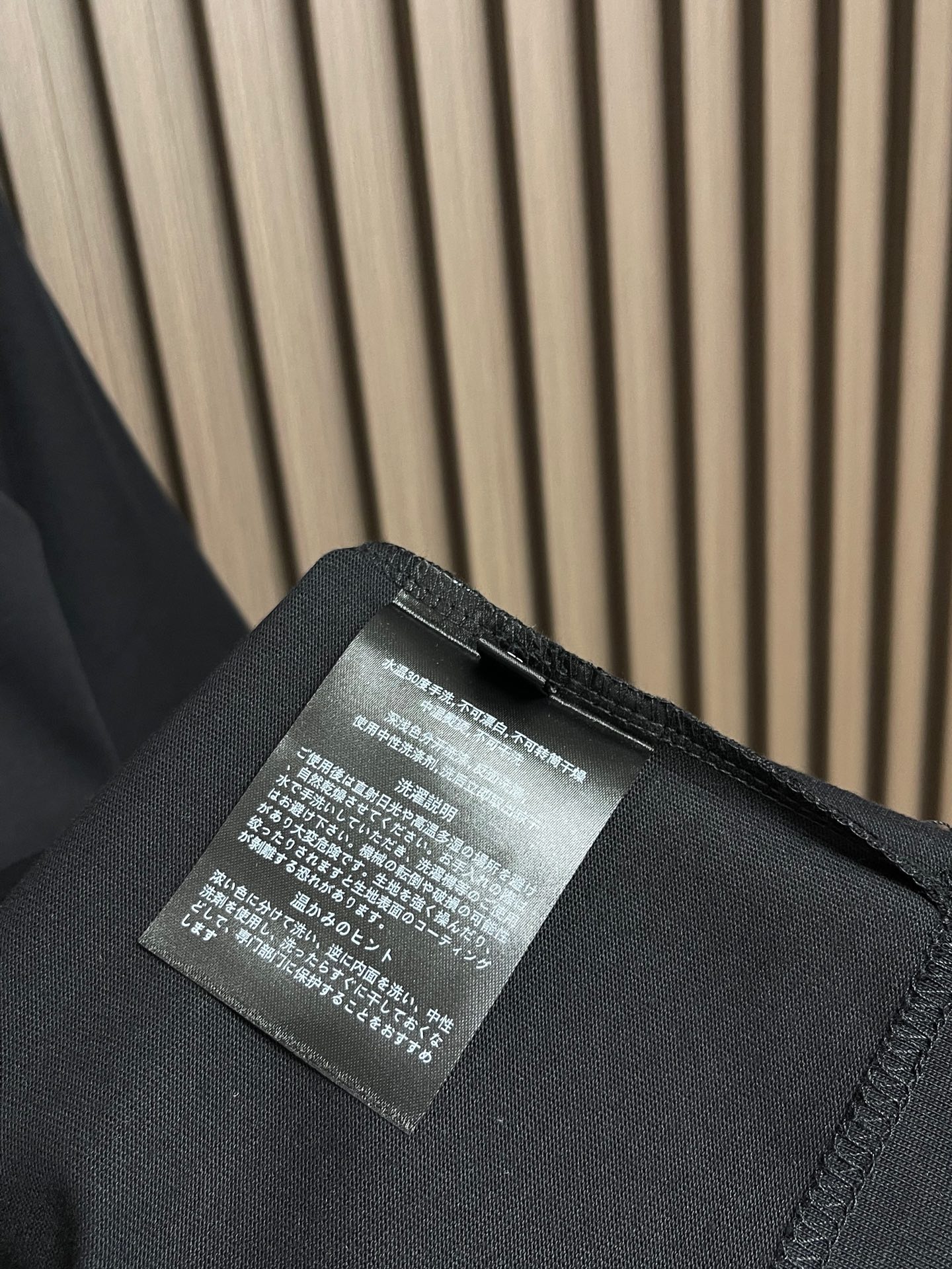 🛒🛒Y3 2026SS早春新款机能风黑白拼接款阔版短袖T恤，版型设计上身腔调十足，裁剪工艺走线工整！无论