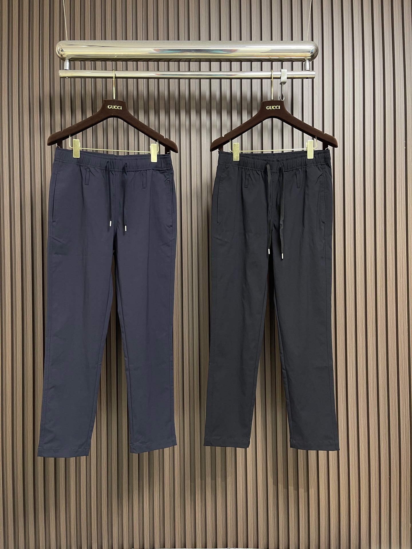 🛒🛒Prada 2026ss运动休闲裤，面料舒适透气，双侧插口袋设计！一款日常穿着，兼备多功能休闲裤走了