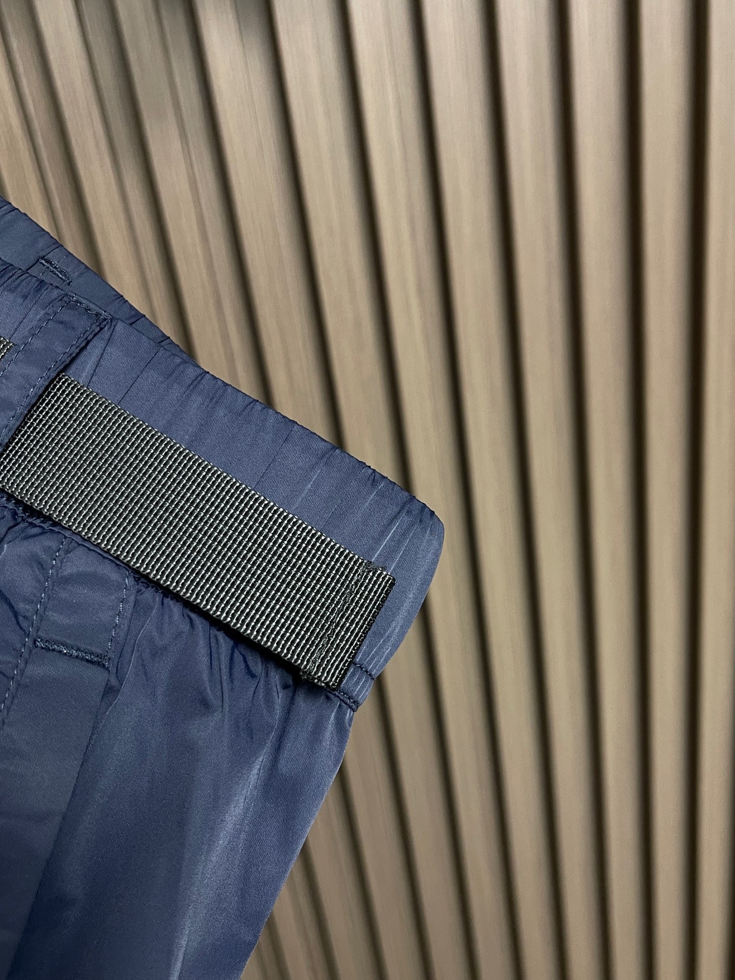 🛒🛒Loro piana LoroPiana 束腿休闲裤 肉眼可见的利落裁剪，直筒修身款裤型！密实齐整走