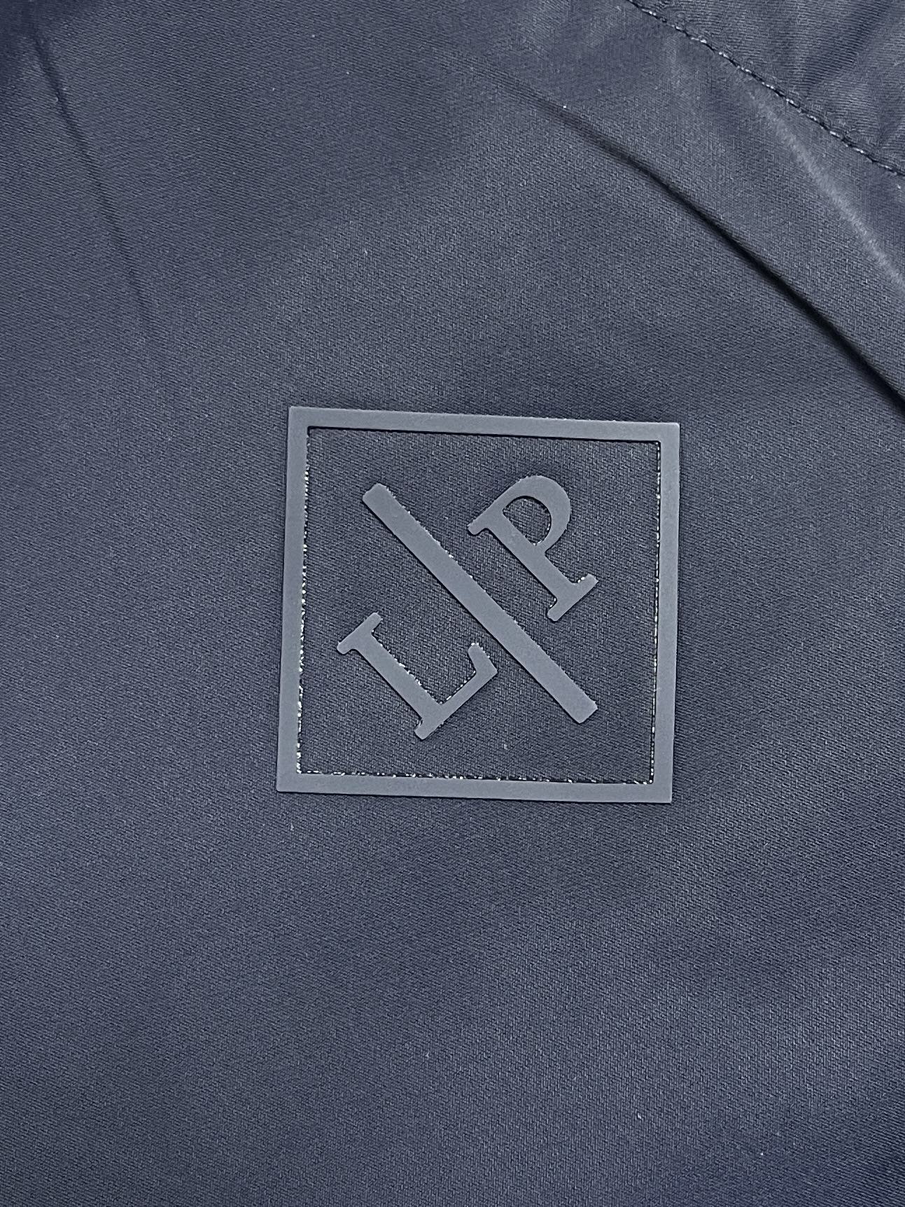 🛒🛒Loro piana LoroPiana 束腿休闲裤 肉眼可见的利落裁剪，直筒修身款裤型！密实齐整走