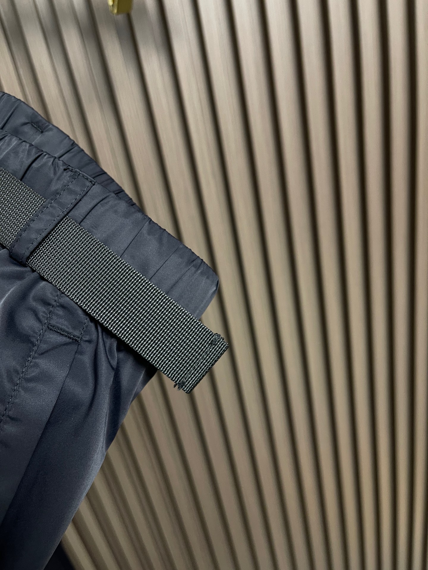 🛒🛒Loro piana LoroPiana 束腿休闲裤 肉眼可见的利落裁剪，直筒修身款裤型！密实齐整走