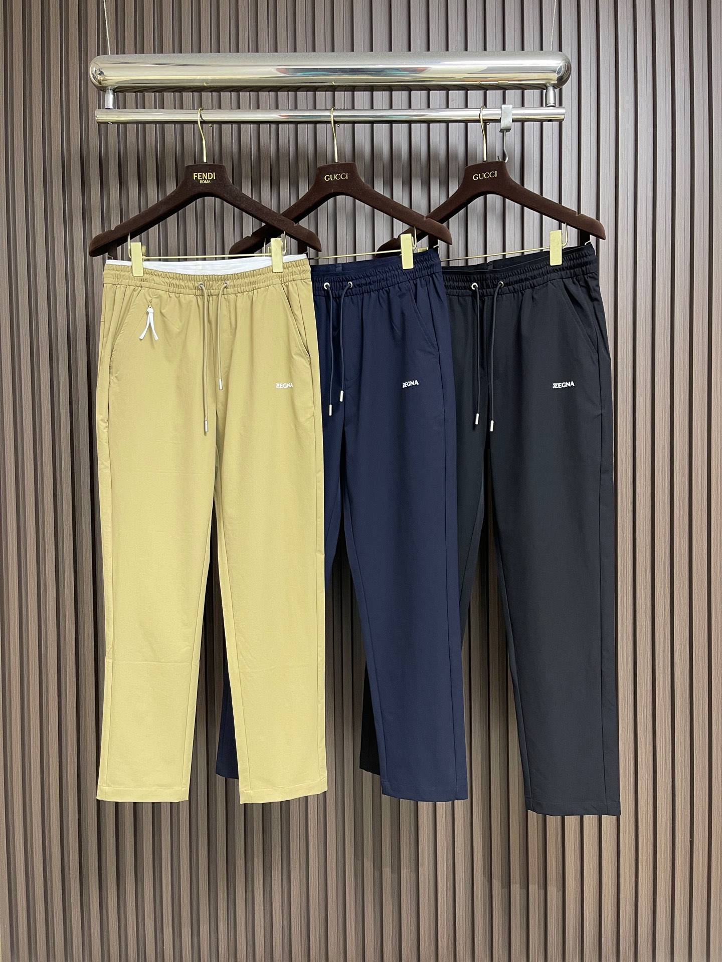🛒🛒Ermenegildo Zegna 杰尼亚 男士休闲休闲裤，采用客供弹力面料，用料柔软舒适，非常舒适