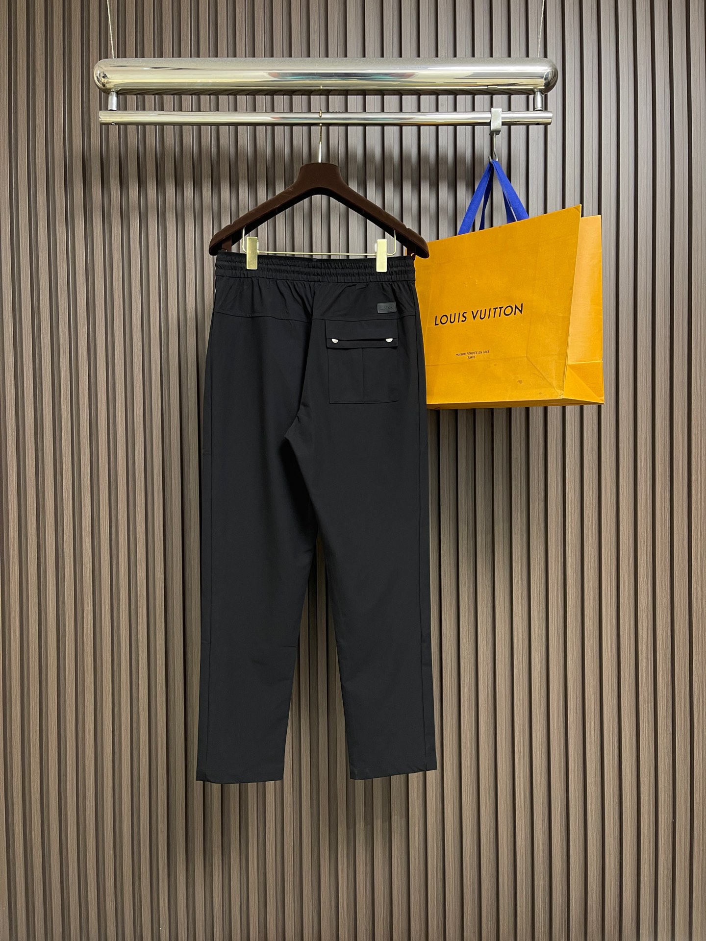 🛒🛒Ermenegildo Zegna 杰尼亚 男士休闲休闲裤，采用客供弹力面料，用料柔软舒适，非常舒适