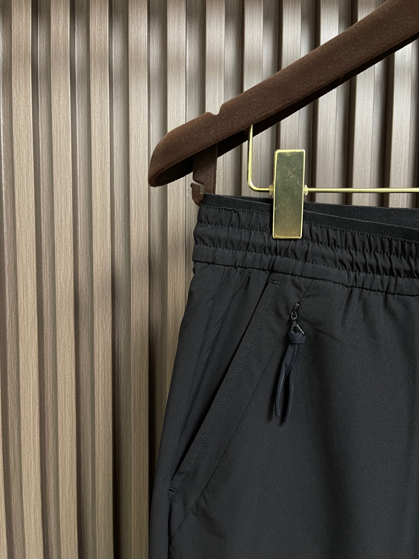 🛒🛒Ermenegildo Zegna 杰尼亚 男士休闲休闲裤，采用客供弹力面料，用料柔软舒适，非常舒适