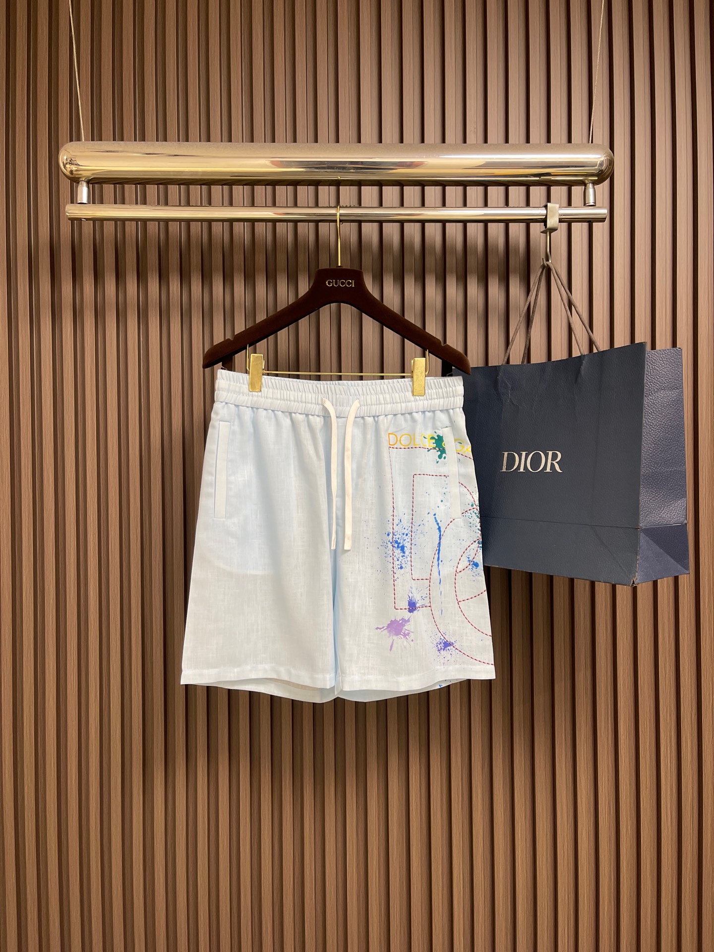 NO:827538,A complete set, not for sale. Dolce Gabbana DG Dolce & Gabbana 2026aw spring and summer new short-sleeved shirt and shorts suit, splash-ink brand logo printing is super beautiful, small and wide version. Size M-3XL,, Dolce&Gabbana, Dolce&Gabbana, shorts, shirts, T-shirt,19860909一整套 不拆卖 Dolce Gabbana DG 杜嘉班纳2026aw春夏新款短袖衬衫短裤套装,泼墨品牌标识印花超级好看,小微阔版型.尺码M-3XL,,Dolce&Gabbana,Dolce&Gabbana,shorts,shirts,T-shirt,,Men's clothing
