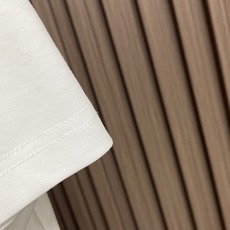 🛒🛒Loro piana LoroPiana 2026SS夏季新品仔章logo圆领短袖T恤,帅气时尚,胸 🛒🛒Loro piana LoroPiana 2026SS夏季新品仔章logo圆领短袖T恤,帅气时尚,胸
