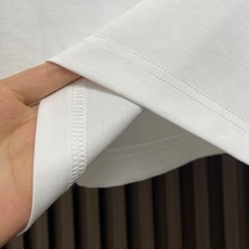 🛒🛒Loro piana LoroPiana 2026SS夏季新品仔章logo圆领短袖T恤,帅气时尚,胸 🛒🛒Loro piana LoroPiana 2026SS夏季新品仔章logo圆领短袖T恤,帅气时尚,胸