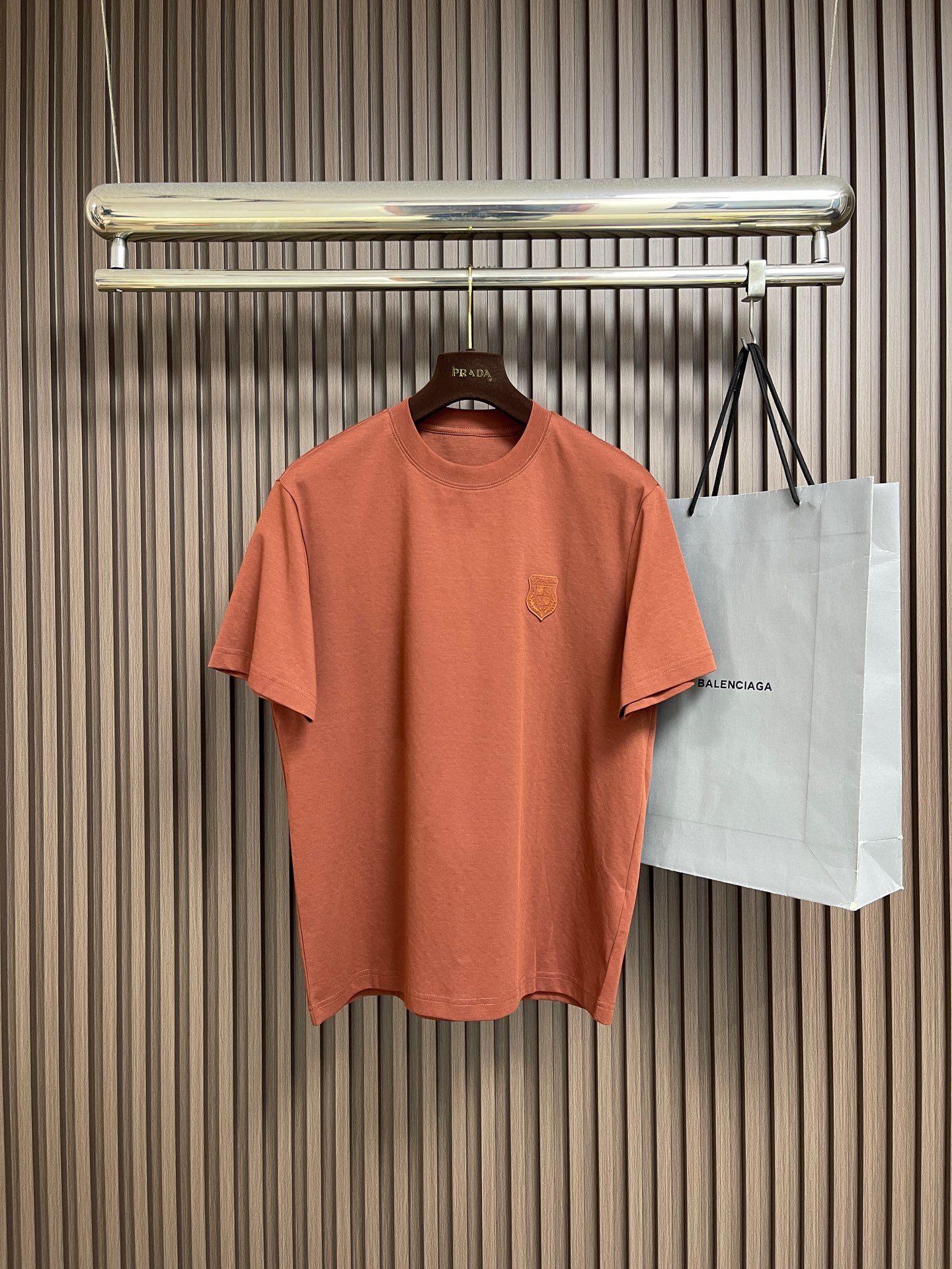 🛒🛒Loro piana LoroPiana 2026SS夏季新品仔章logo圆领短袖T恤，帅气时尚，胸