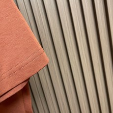 🛒🛒Loro piana LoroPiana 2026SS夏季新品仔章logo圆领短袖T恤,帅气时尚,胸 🛒🛒Loro piana LoroPiana 2026SS夏季新品仔章logo圆领短袖T恤,帅气时尚,胸