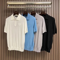 🛒🛒Prada 半拉链针织短袖Polo衫,客供面料舒适透气 挺括有型标志性Prada刺绣标识点缀正面 立 🛒🛒Prada 半拉链针织短袖Polo衫,客供面料舒适透气 挺括有型标志性Prada刺绣标识点缀正面 立