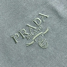 🛒🛒Prada 半拉链针织短袖Polo衫,客供面料舒适透气 挺括有型标志性Prada刺绣标识点缀正面 立 🛒🛒Prada 半拉链针织短袖Polo衫,客供面料舒适透气 挺括有型标志性Prada刺绣标识点缀正面 立