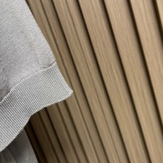 🛒🛒Prada 半拉链针织短袖Polo衫,客供面料舒适透气 挺括有型标志性Prada刺绣标识点缀正面 立 🛒🛒Prada 半拉链针织短袖Polo衫,客供面料舒适透气 挺括有型标志性Prada刺绣标识点缀正面 立