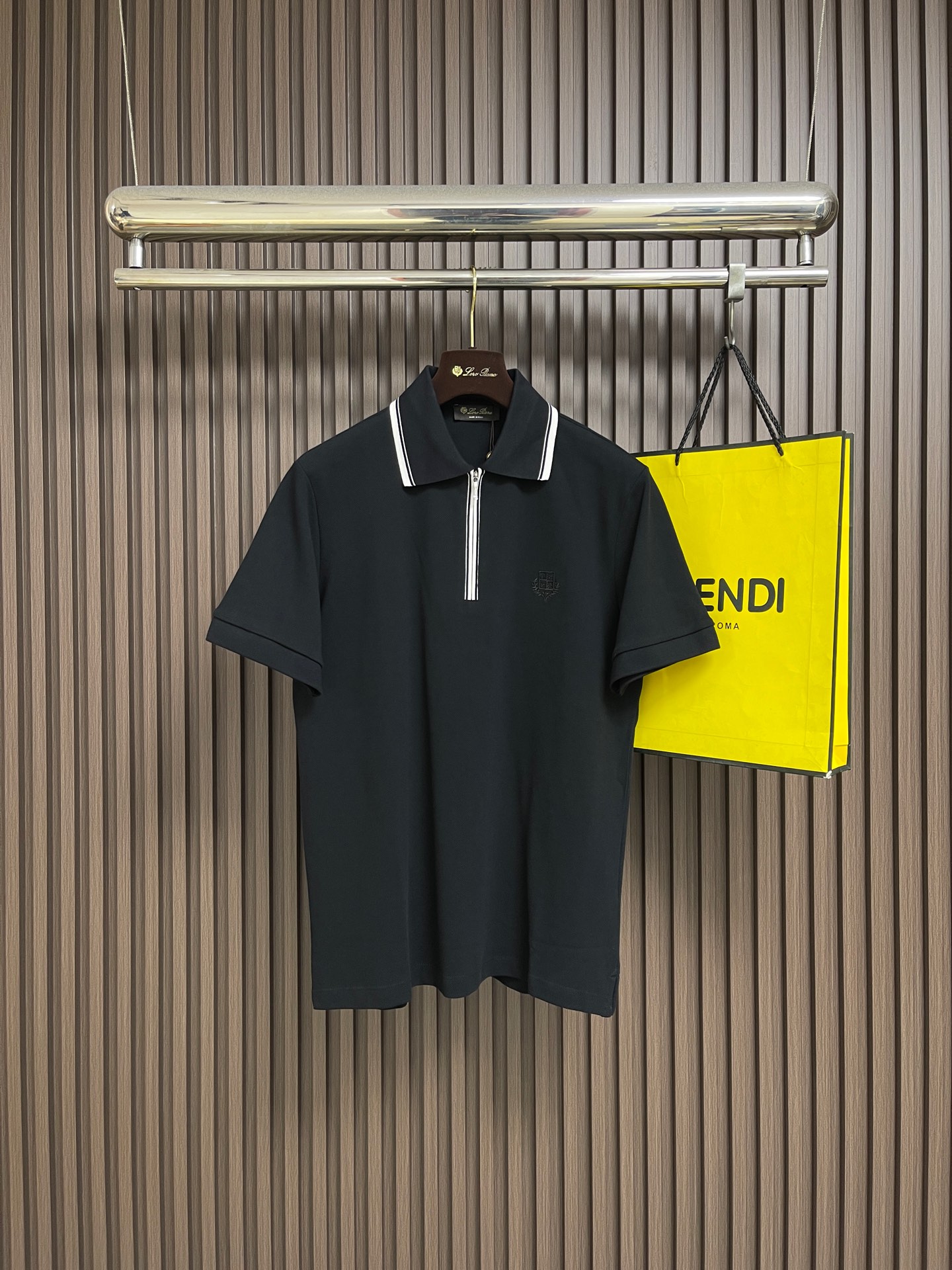 🛒🛒Loro piana LoroPiana 2026ss春夏老钱新贵推荐！商务通勤翻领半拉链短袖POL