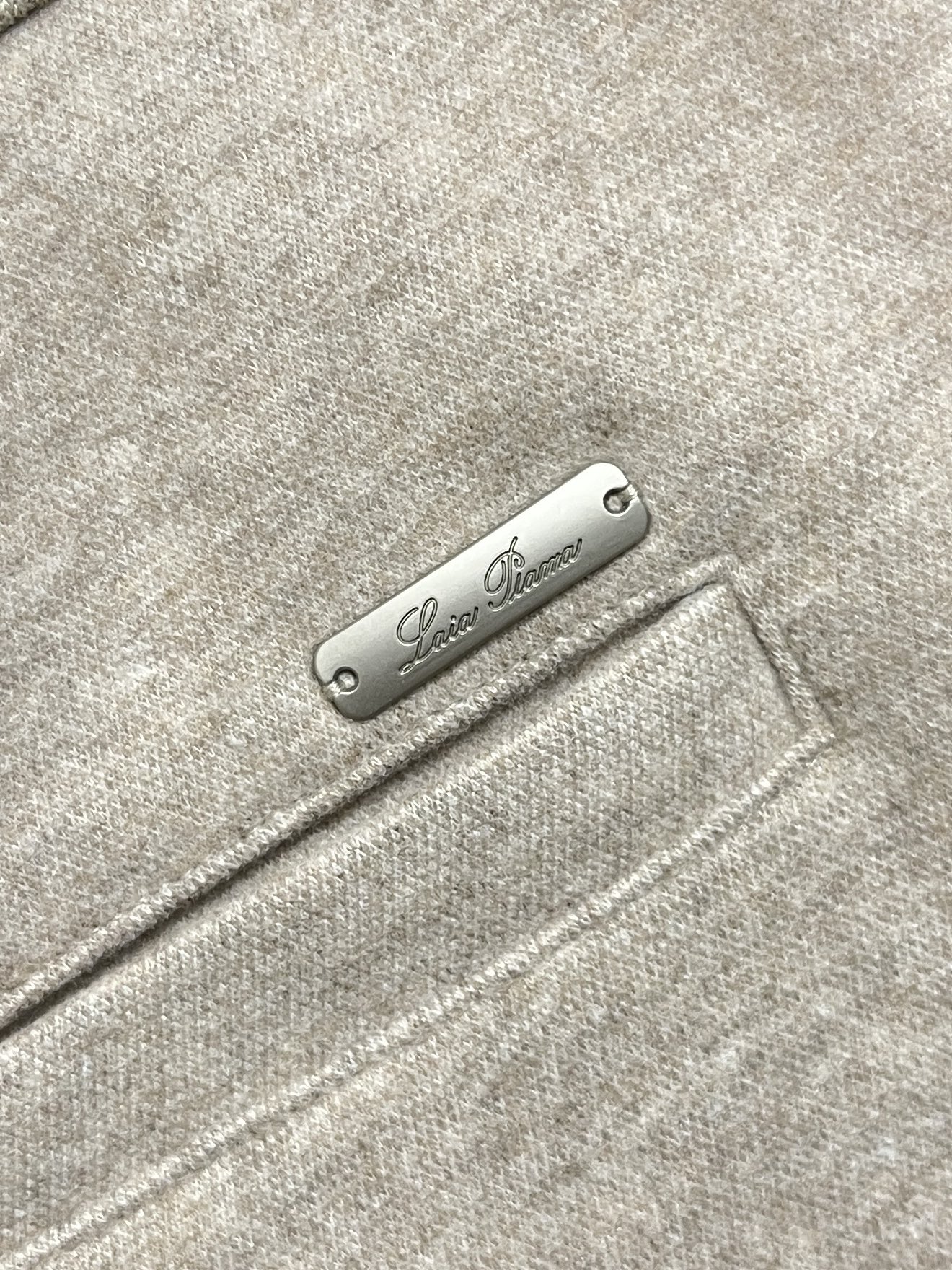🛒🛒Loro piana LoroPiana 2026SS夏季新款水洗休闲裤 肉眼可见的利落裁剪，直筒修身款裤型！密实齐