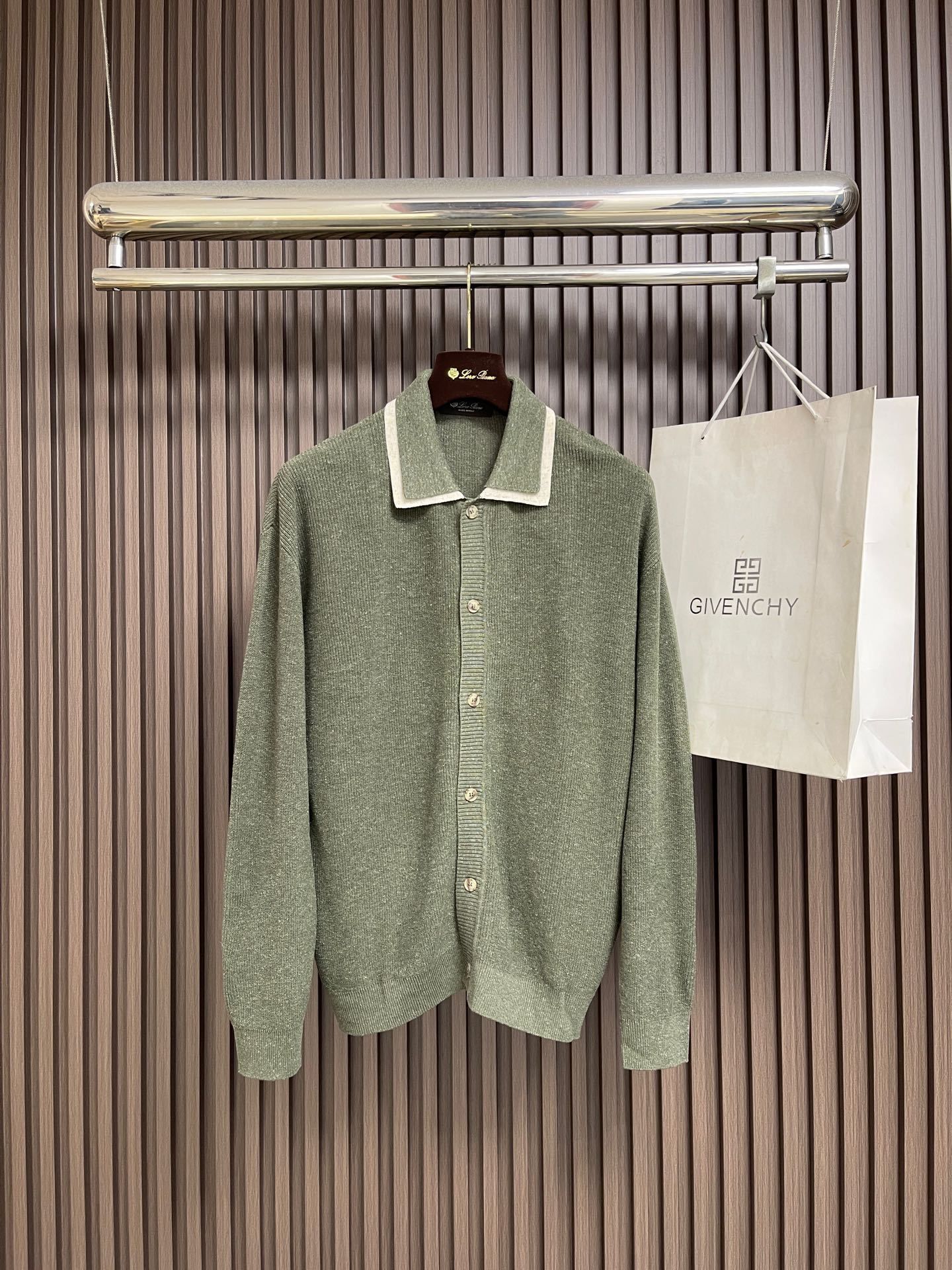 🛒🛒Loro piana LoroPiana  2026ss秋冬新品叠领针织毛衣外套，定制绵羊毛，桑蚕丝，棉，混纺，美式