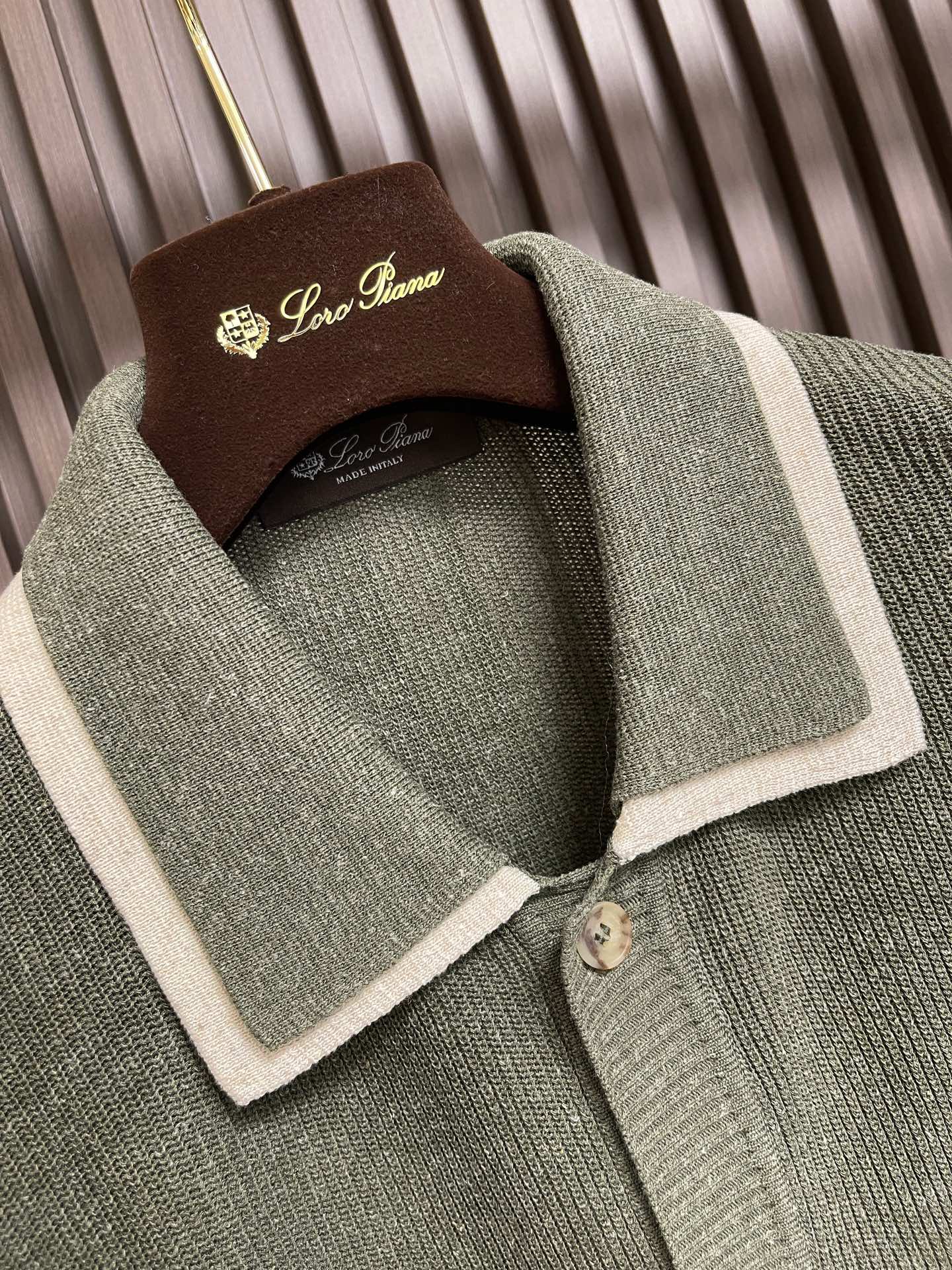 🛒🛒Loro piana LoroPiana  2026ss秋冬新品叠领针织毛衣外套，定制绵羊毛，桑蚕丝，棉，混纺，美式