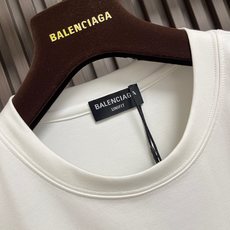 🛒🛒Balenciaga 2026ss新款印花短袖T恤,成衣洗水,设计感十足 ,面料采用巴黎ZP定织定染全棉双纱、克重2 🛒🛒Balenciaga 2026ss新款印花短袖T恤,成衣洗水,设计感十足 ,面料采用巴黎ZP定织定染全棉双纱、克重2