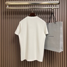 🛒🛒Balenciaga 2026ss新款印花短袖T恤,成衣洗水,设计感十足 ,面料采用巴黎ZP定织定染全棉双纱、克重2 🛒🛒Balenciaga 2026ss新款印花短袖T恤,成衣洗水,设计感十足 ,面料采用巴黎ZP定织定染全棉双纱、克重2