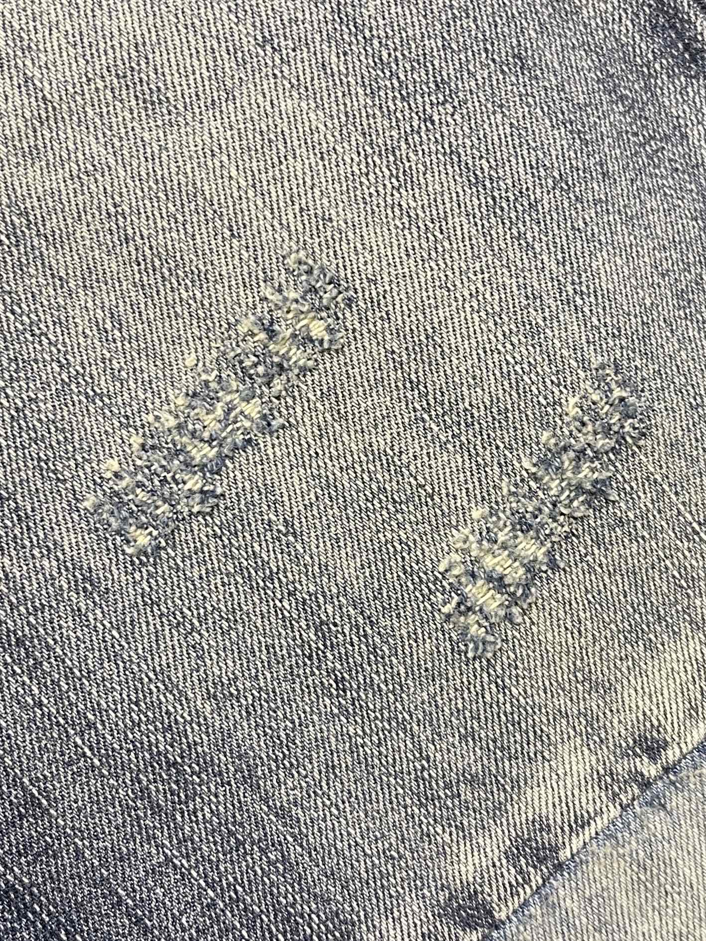 🛒🛒Dior 水洗压纹牛仔外长裤,定制幻韵浅蓝石磨水洗棉质丹宁绸,优先定位喷马溜再通过手搓出渐变效果 ,采用冲压填充技术 🛒🛒Dior 水洗压纹牛仔外长裤,定制幻韵浅蓝石磨水洗棉质丹宁绸,优先定位喷马溜再通过手搓出渐变效果 ,采用冲压填充技术