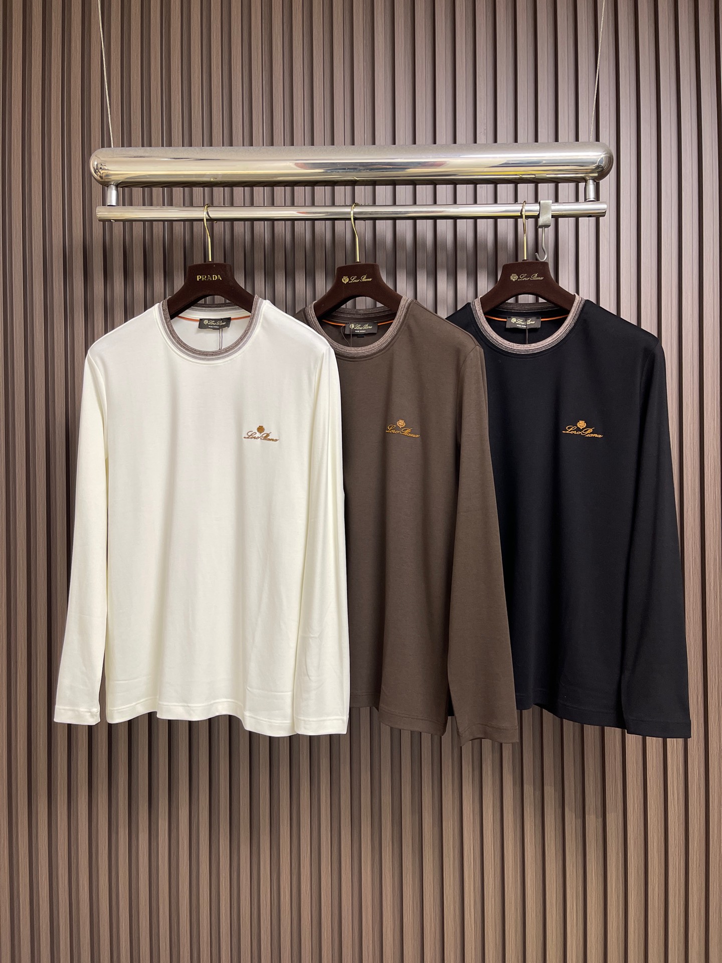 🛒🛒Loro piana Loro Piana 低调老钱风2026SS 经典款长袖T恤，这款短袖以意大利利古里亚海岸的自