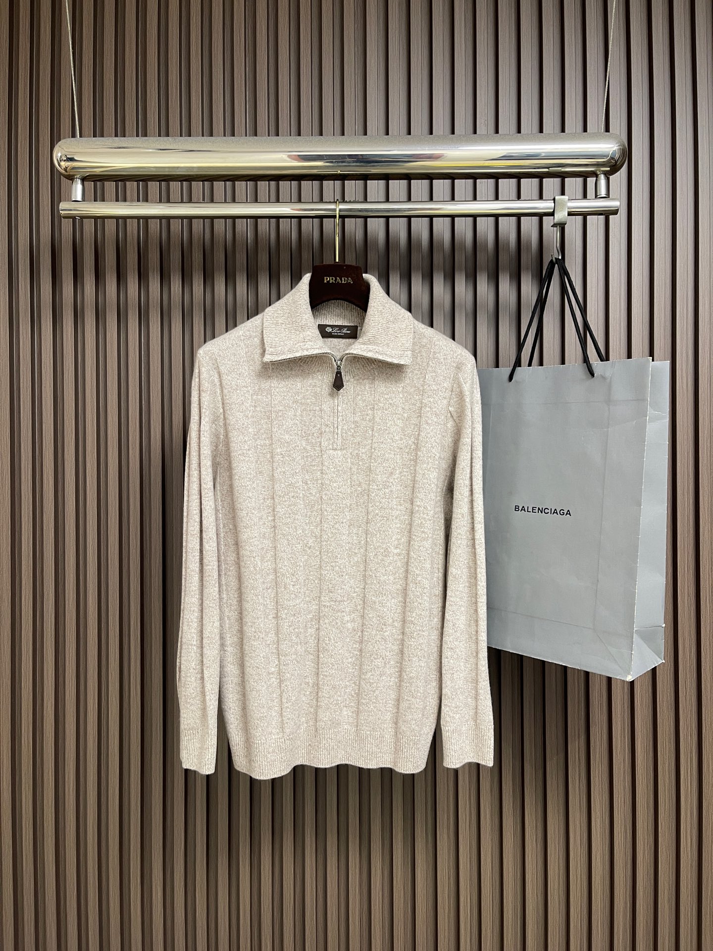 🛒🛒Loro piana 半拉链毛衣Polo针织衫，混纺针织面料，羊毛 山羊绒、面料厚实软糯，哑光高级质感，抗起球不易松